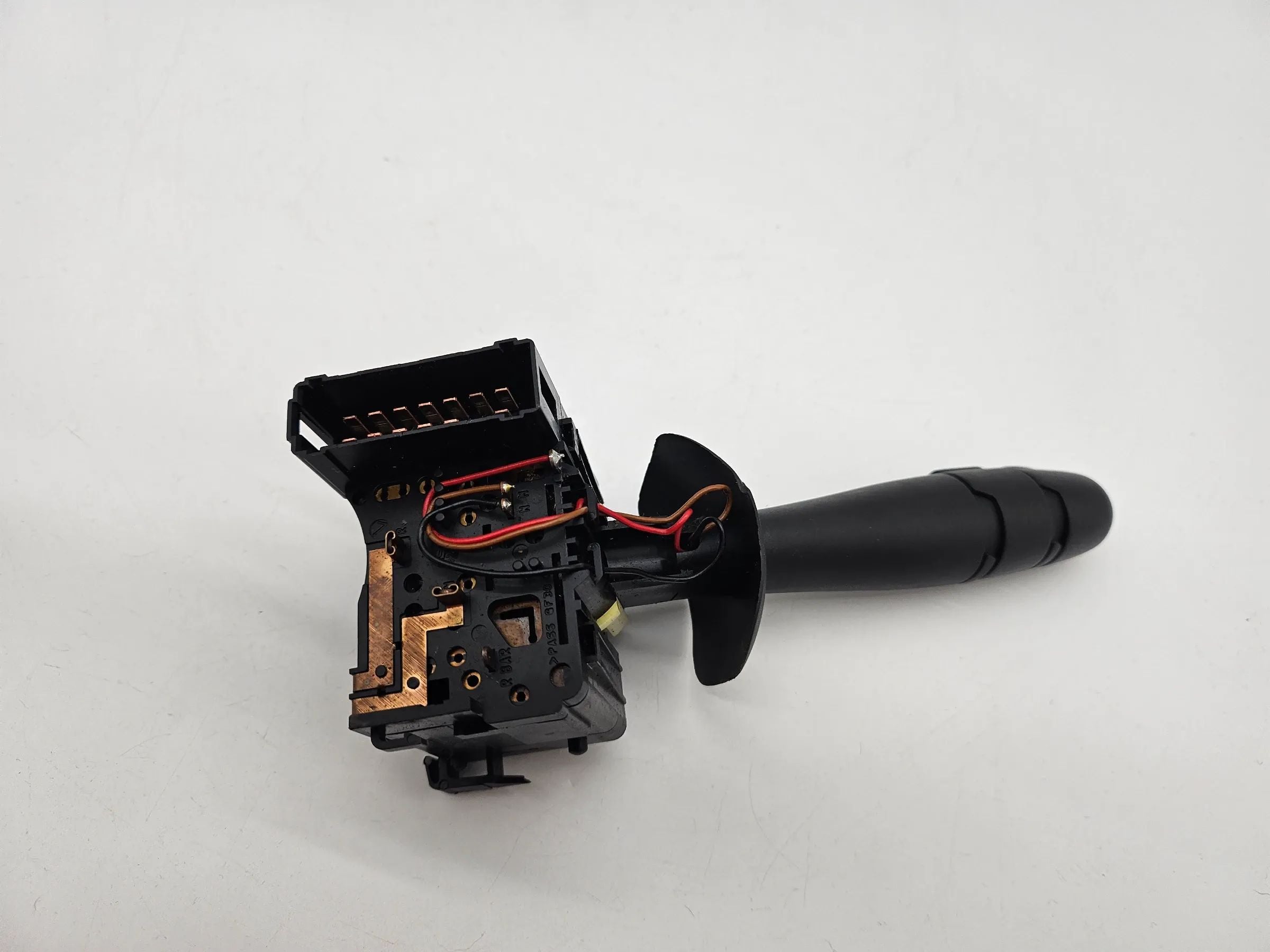 Interruptor de Sinalização Original Renault Laguna Grandtour L 8200002461 - Auto-veritas