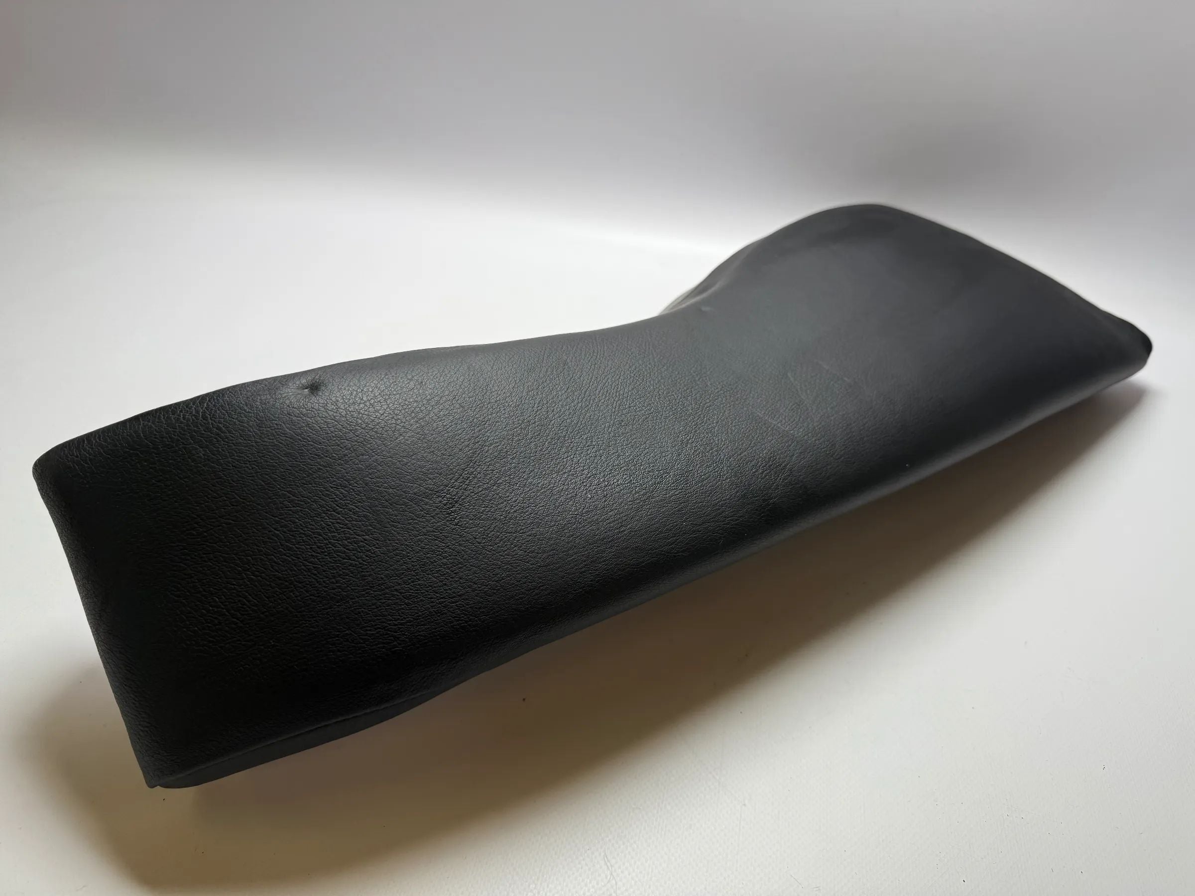 Orijinal BMW E 36 Kompakt Yan Yastık Gerçek Siyah Deri 8189860 / 807115