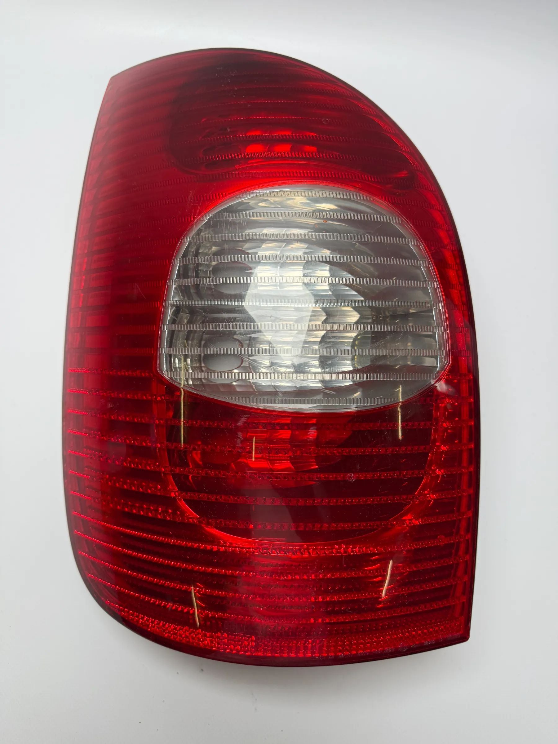 Oryginalna lewa tylna lampa tyłu Citroen Xsara Picasso N68 9650005880 / 89032867