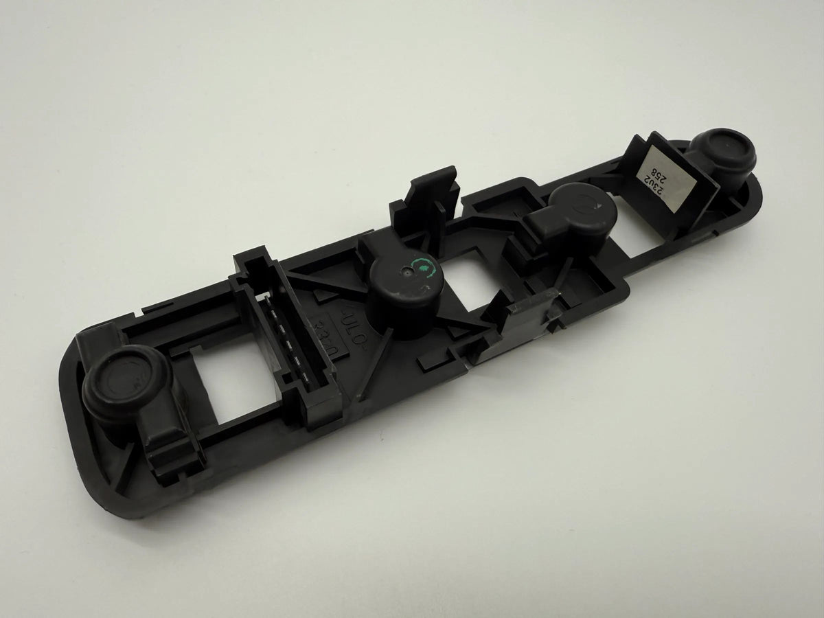 Original Mercedes-Benz A-Klasse W168 Lampenträger Rücklicht R/L Hinten ULO 3320