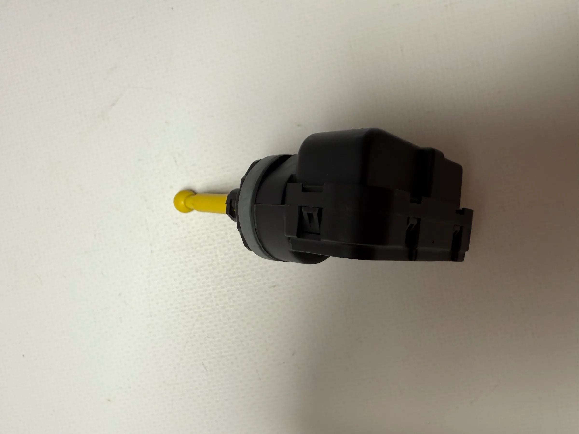 Original Opel Corsa headlight range adjustment LWR adjustment 24405672 
