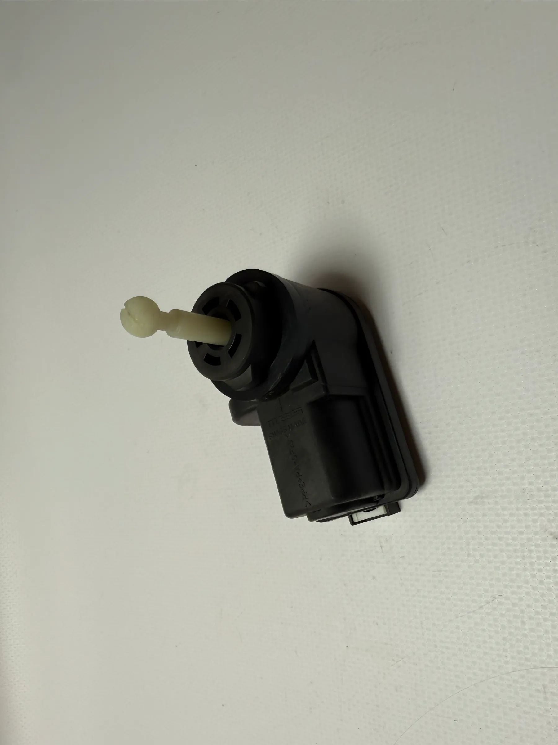 Original AUDI, SEAT, VW Atuador, Regulação de alcance do farol 1J0941295B