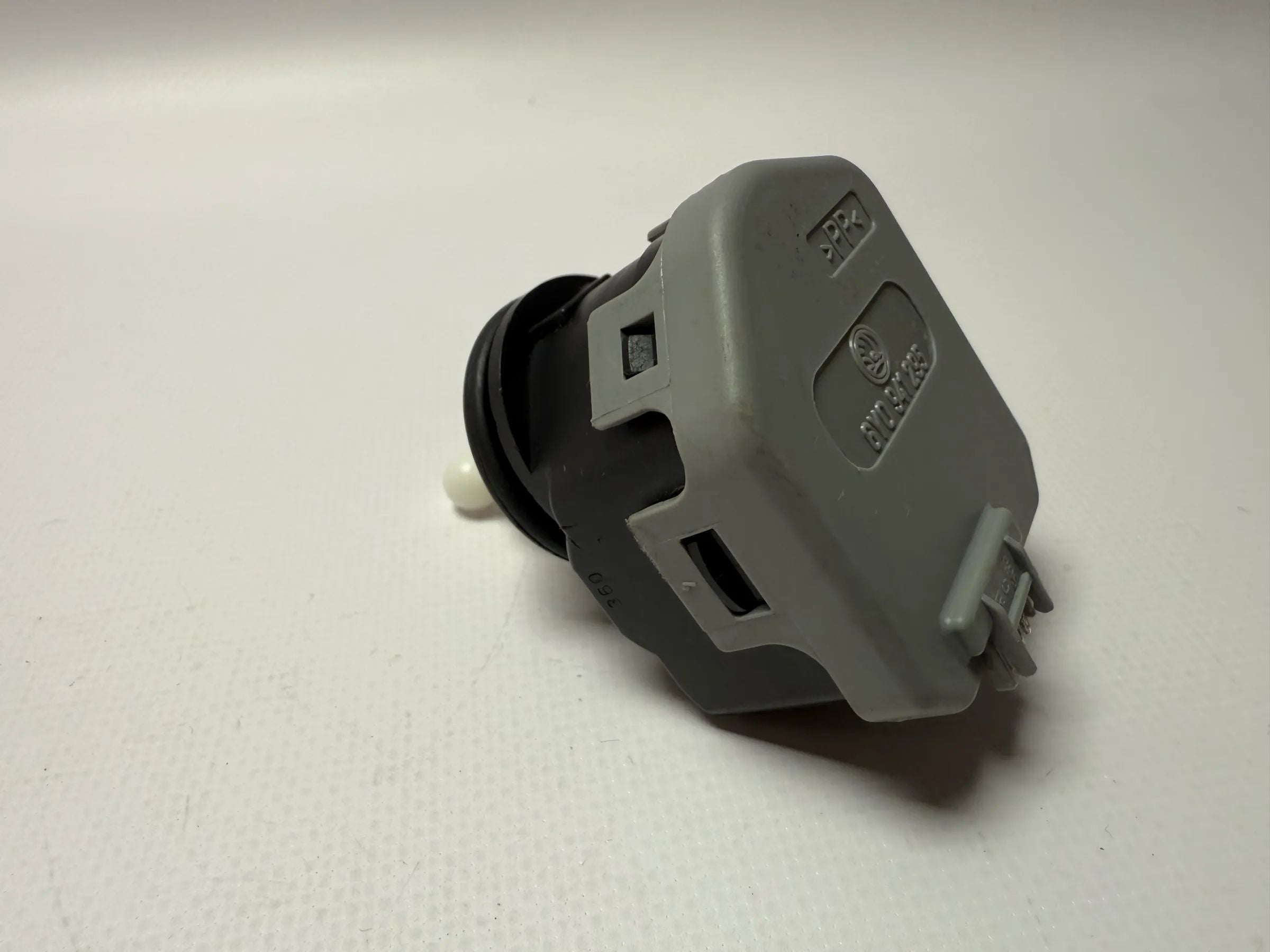 Original AUDI A6 SKODA FABIA headlight range adjustment LWR Valeo 6Y0 941 295 