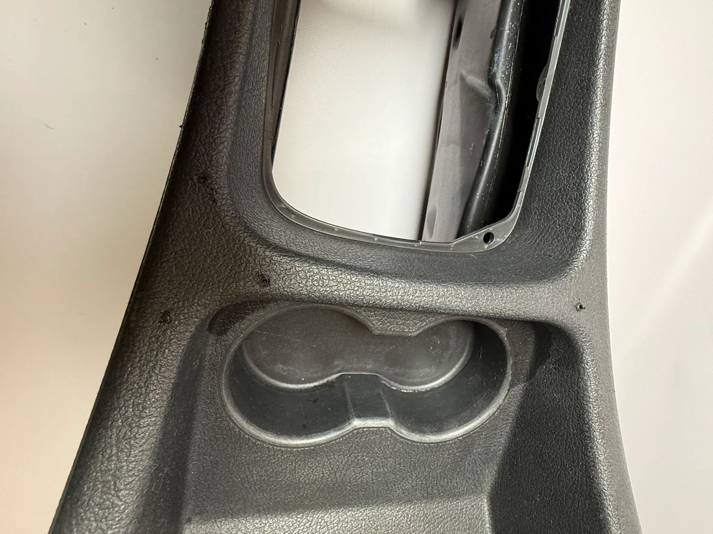 Original Opel Zafira A T98 center console including air vent black 90590782 