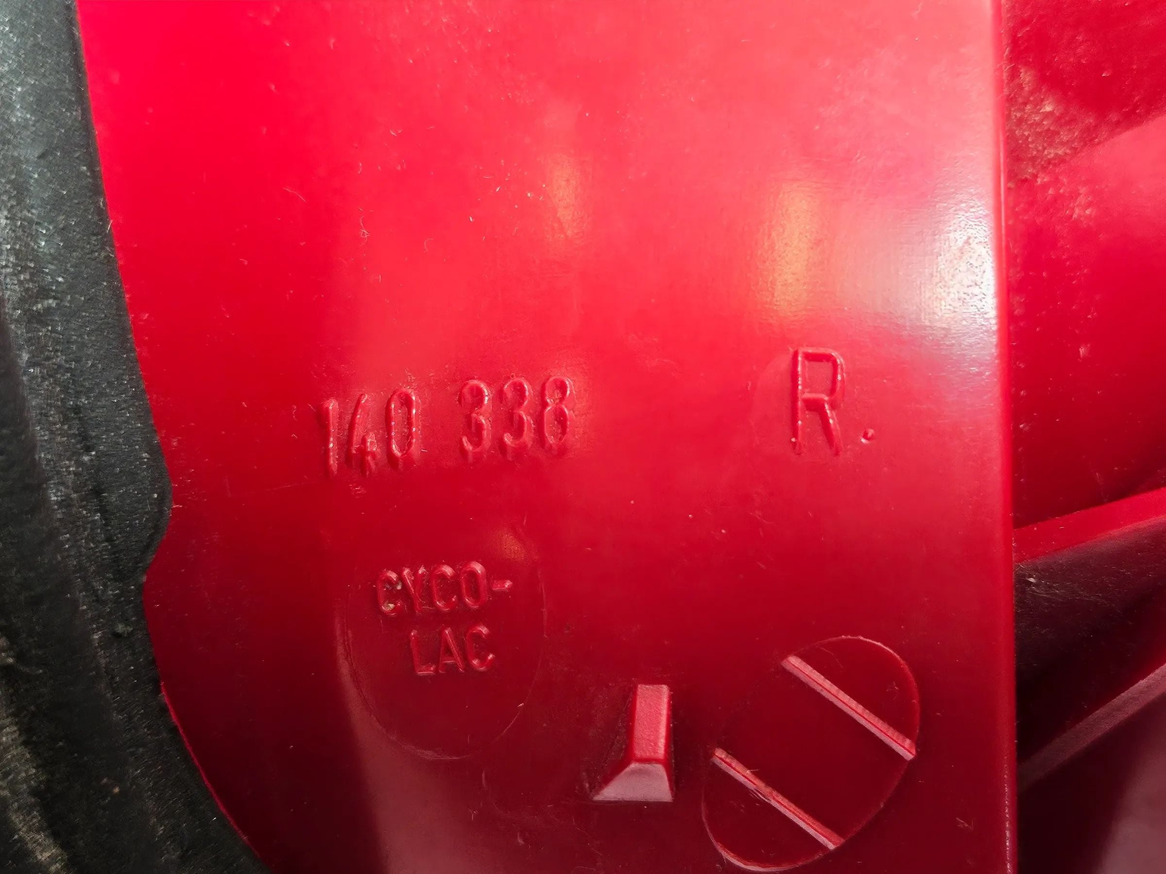 Original Audi 80 B4 Limousine Rückleuchte hinten rechts 140338R