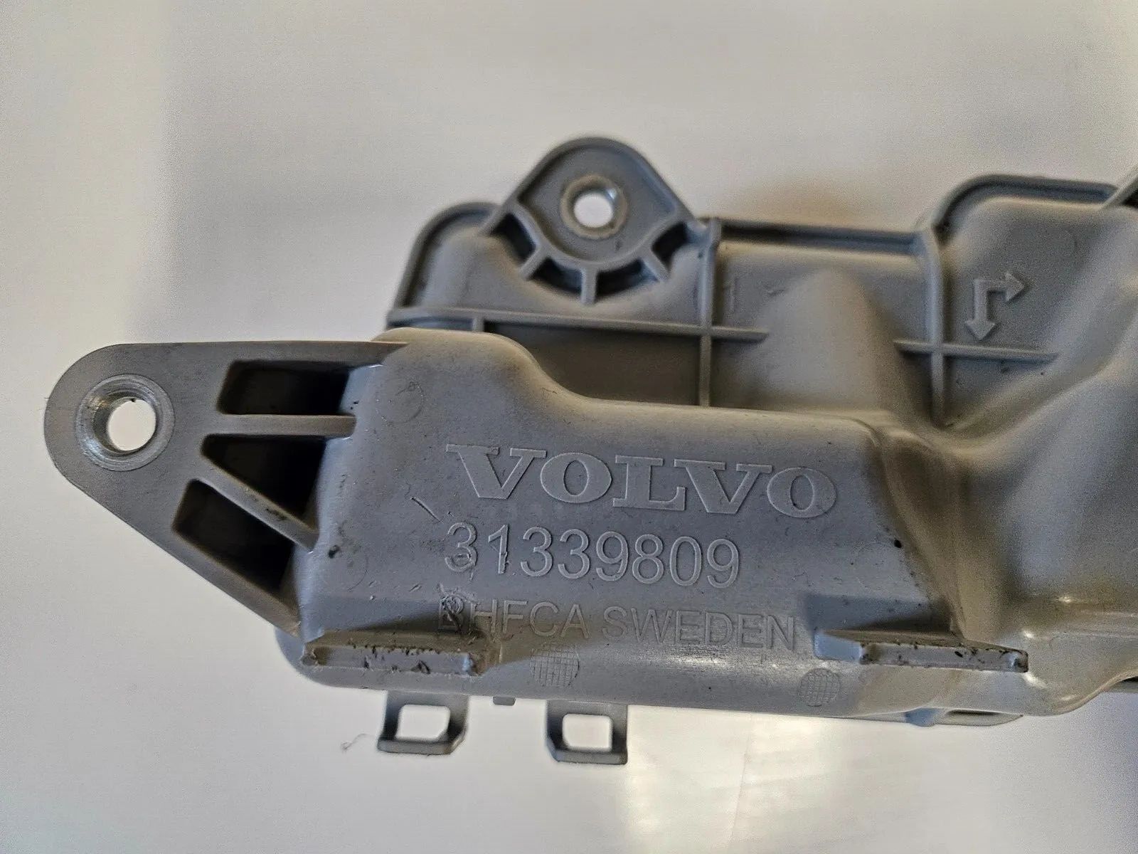 original Vakuumbehälter 31339809 285Tkm Volvo XC60 2.0 D4 14.1820.101
