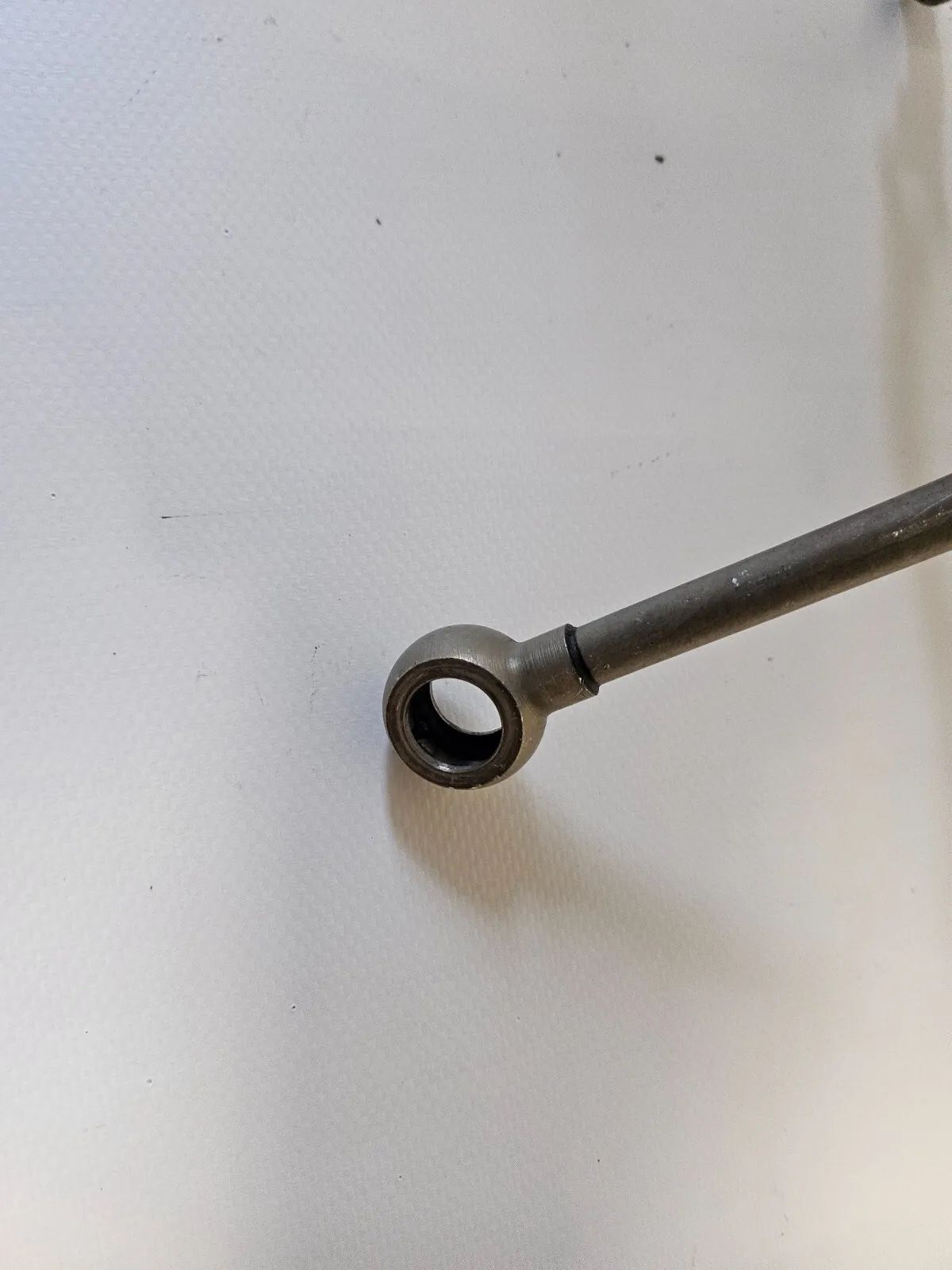 GENUINE VOLVO ENGINE CODE D4204T9 TURBOCHARGER OIL LINE