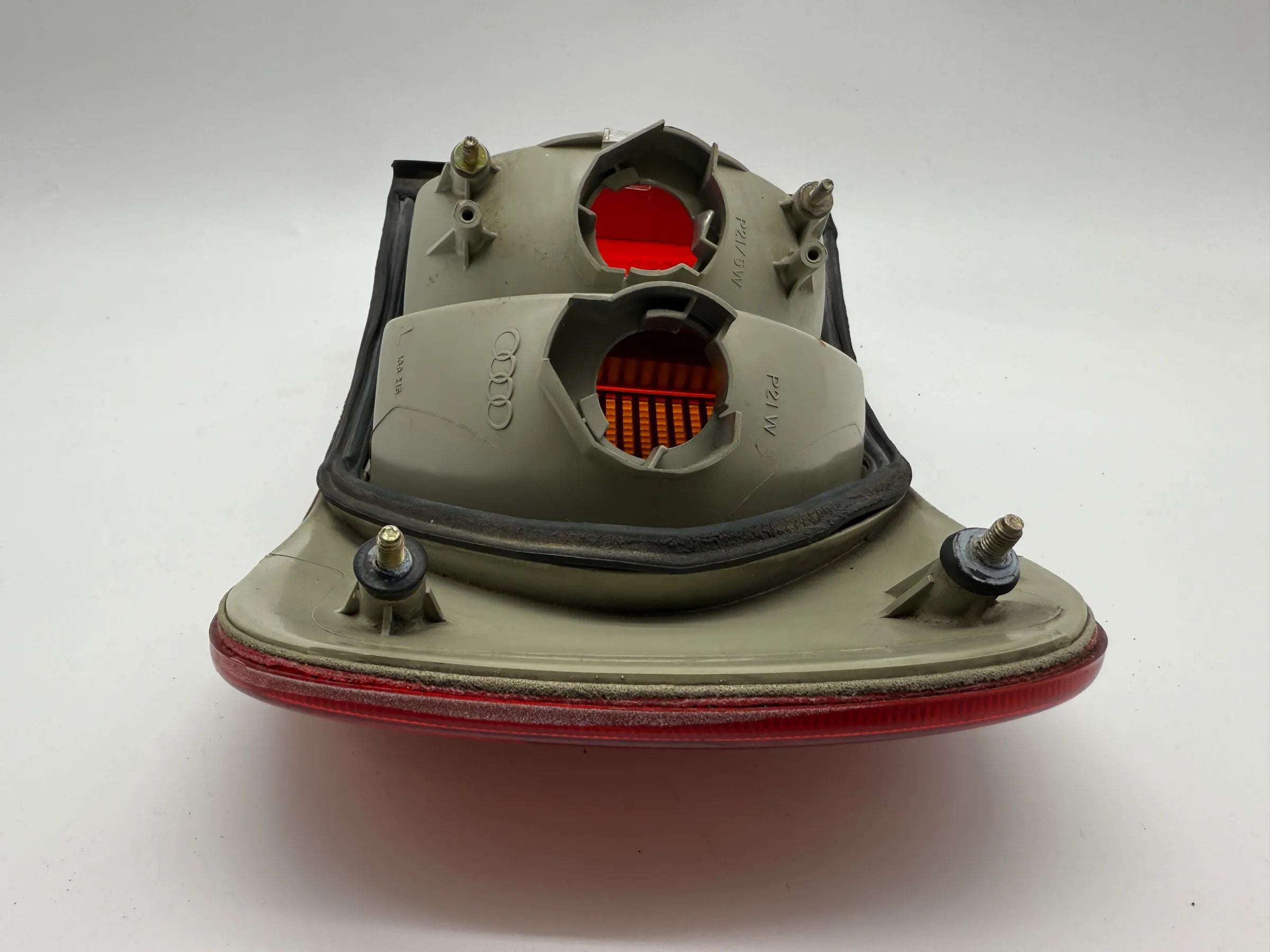 Original Audi A80 Cabriolet (8G7) Rückleuchte / Rücklicht Links 8G0945095