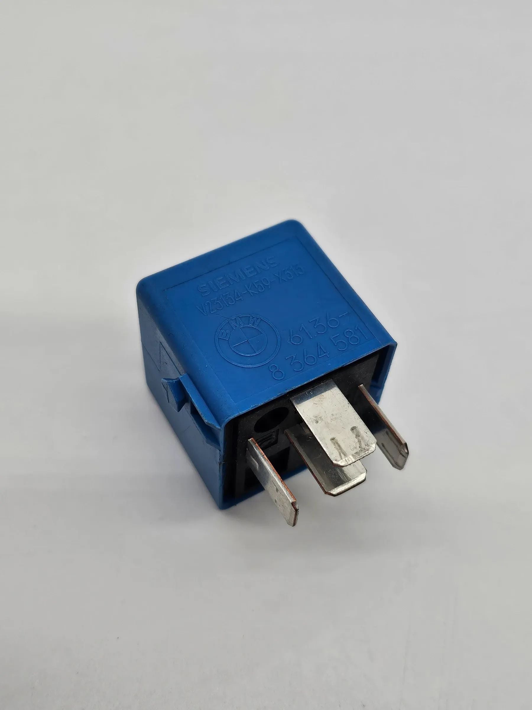 Original BMW 3er E36 E46 5er E39 Relé azul 8364581