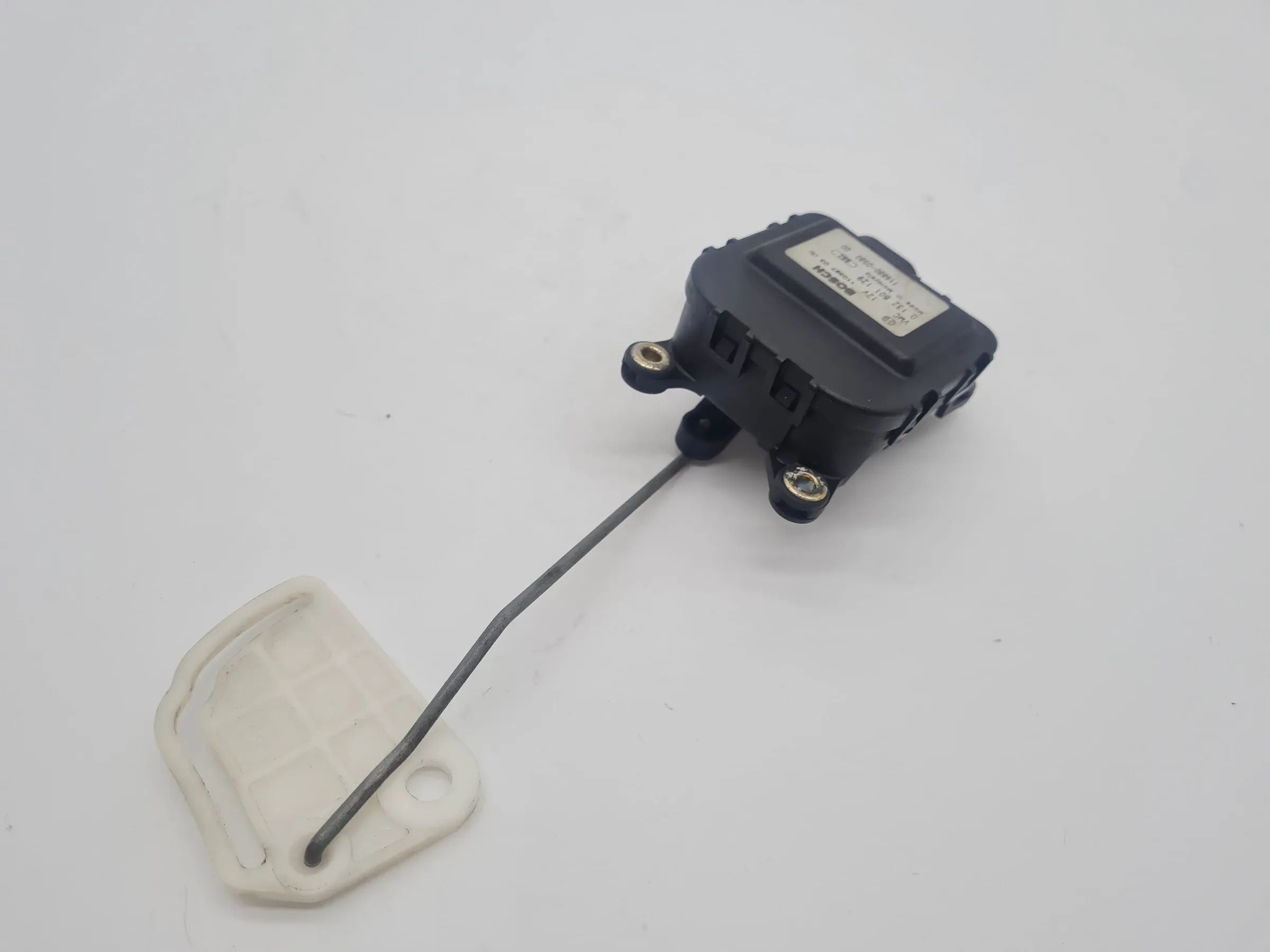 Original Audi A6 (4B2/4B4) Stellmotor Temperaturregelklappe 0132801129