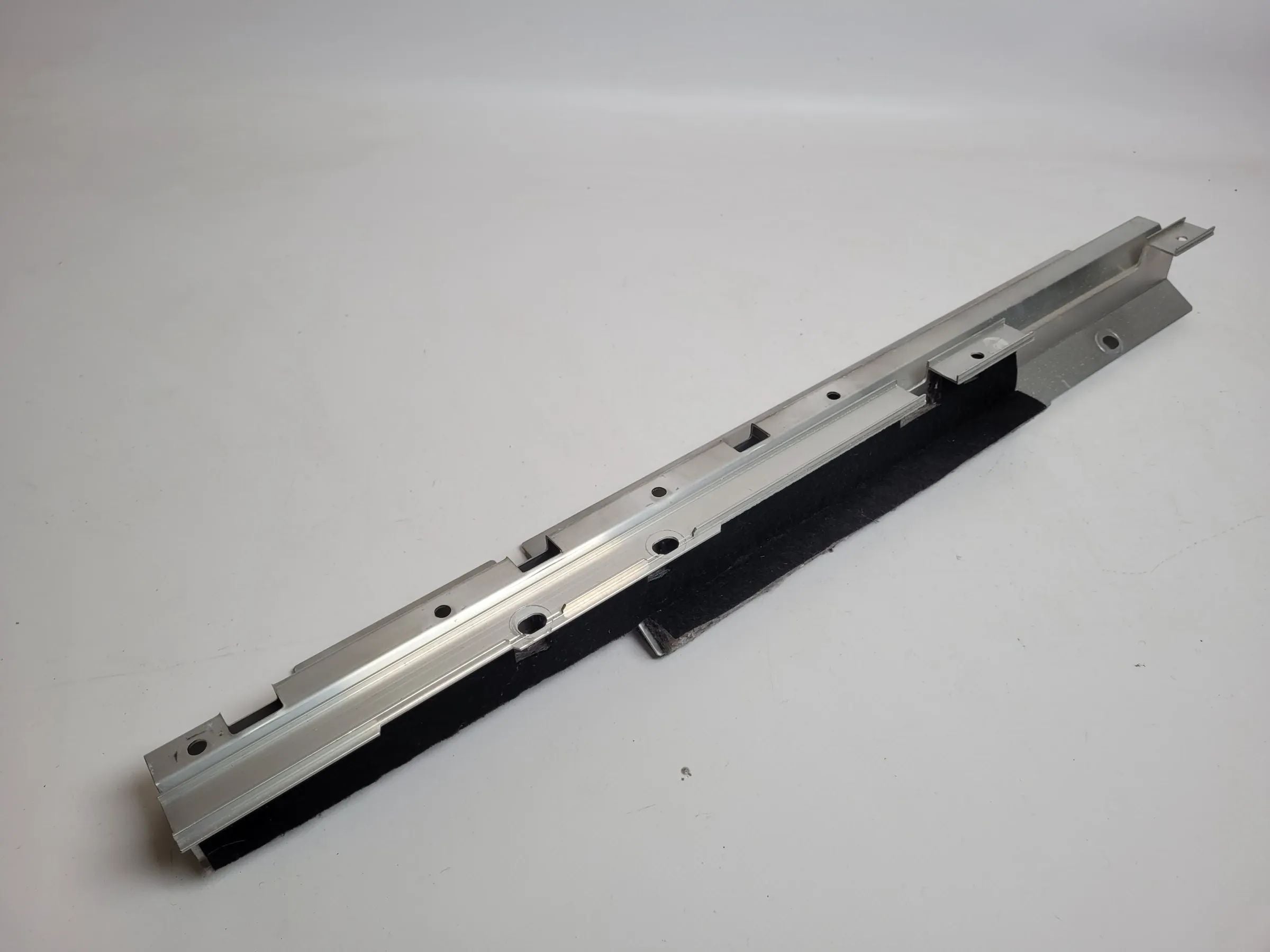 Original BMW X5 (E53) Halterung Rechts Hinten 51.47-8408766