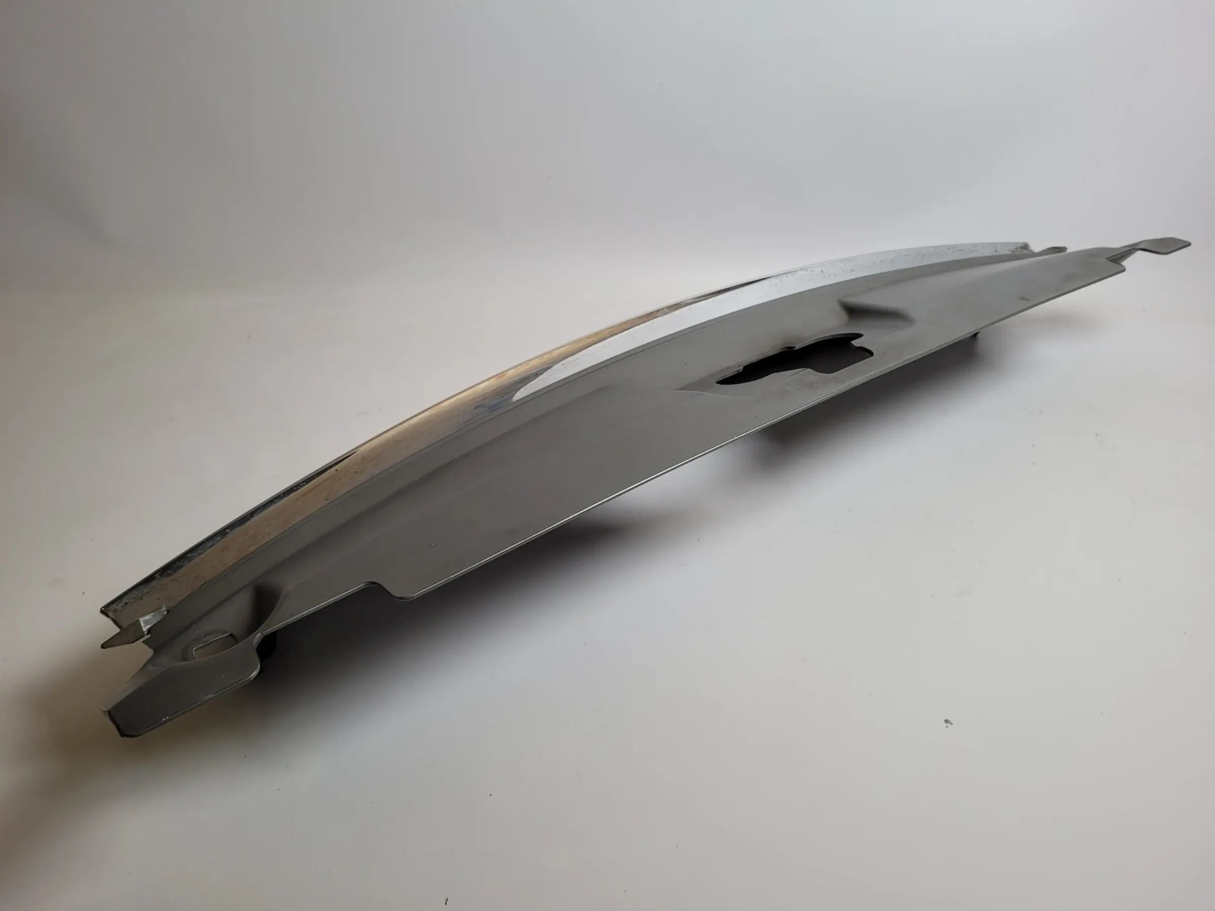 Original Ford Mondeo 3 III BWY/B4Y/B5Y Kühlergrill 6S7X-8A133-BA