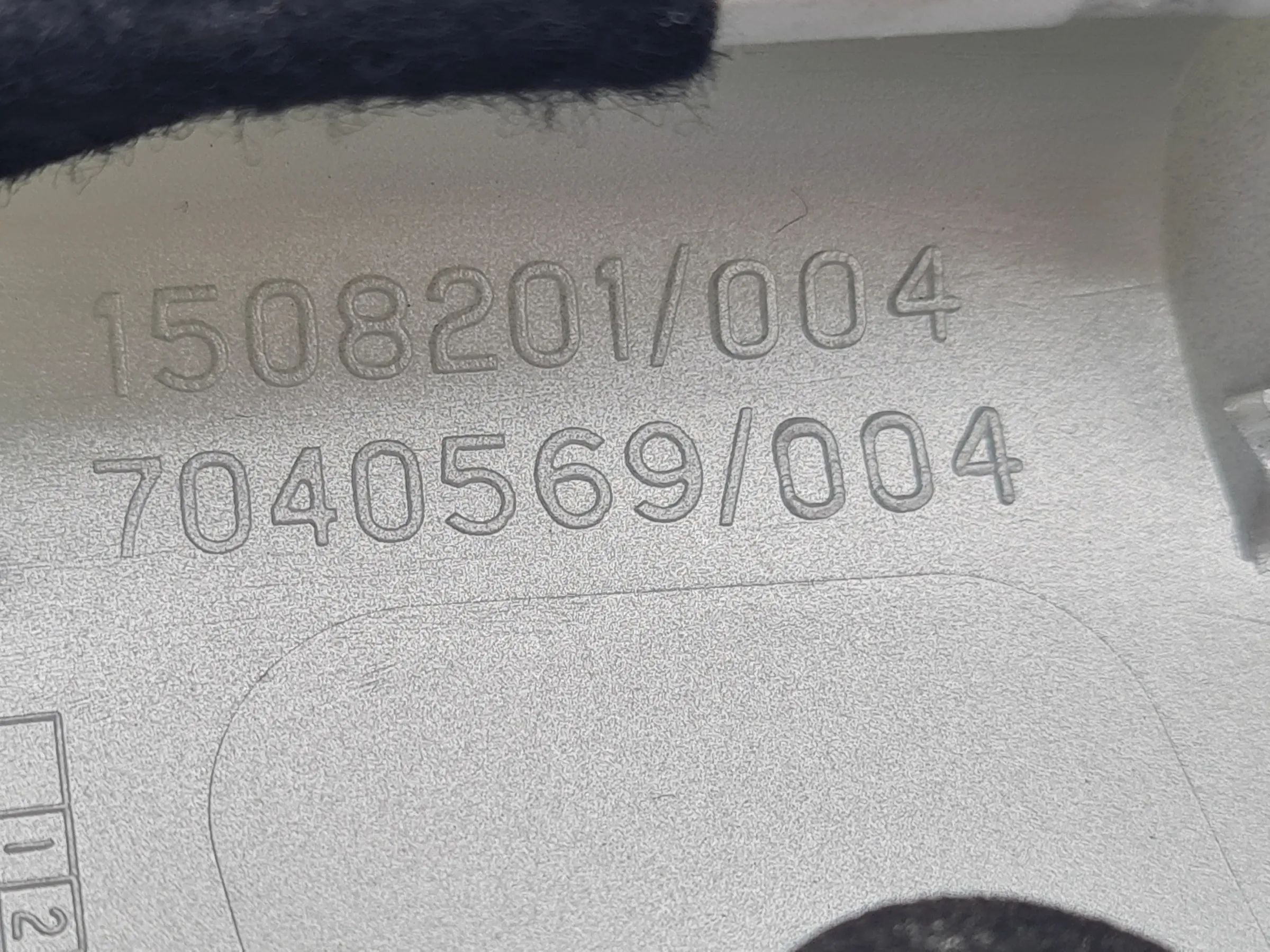 Original Mini One (R50/R53) Verkleidung Mittelkonsole Links 7040569