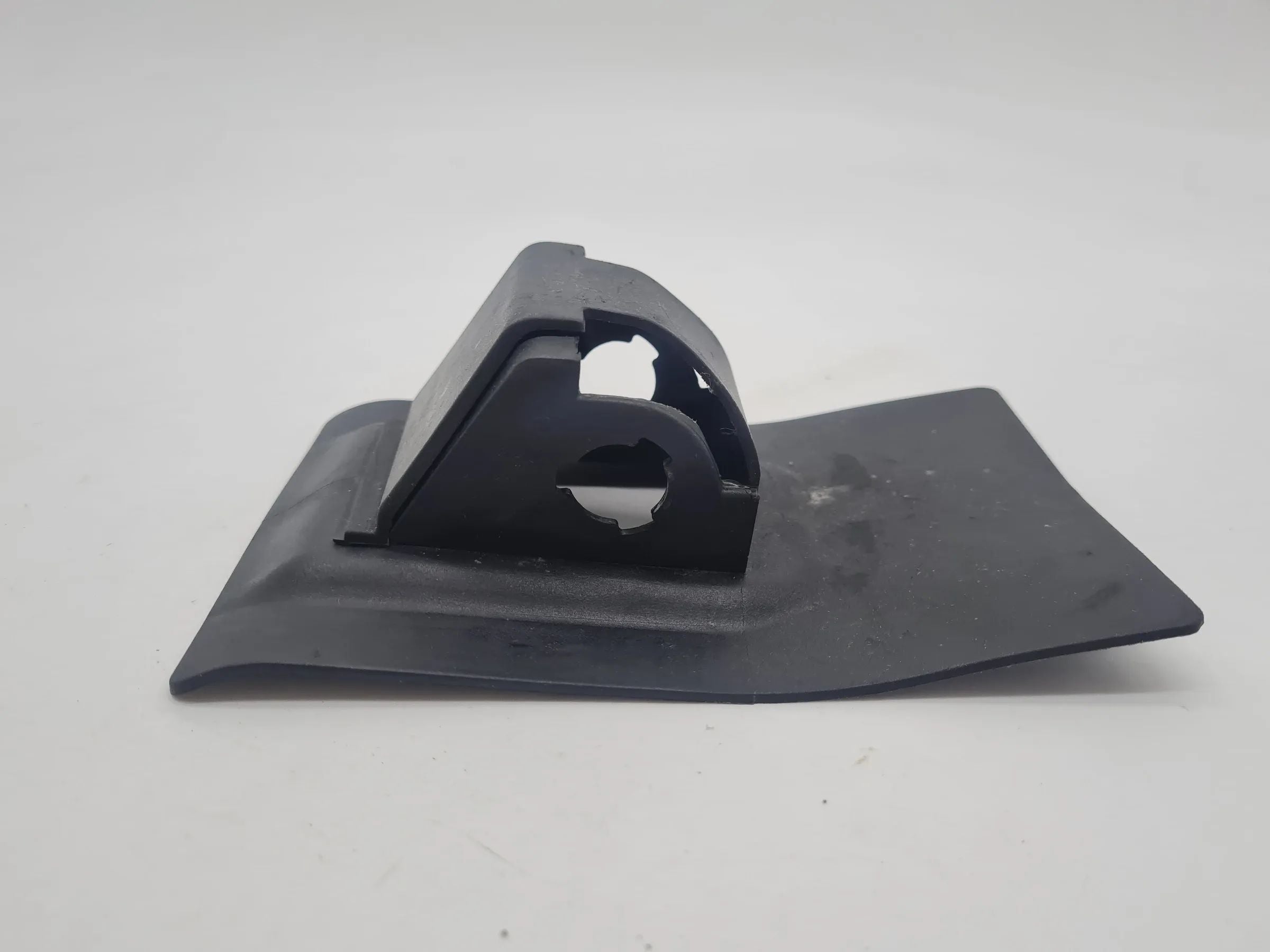 Original Mini One (R50/R53) Abdeckung Doppelgurtschloss Hinten 5321261A