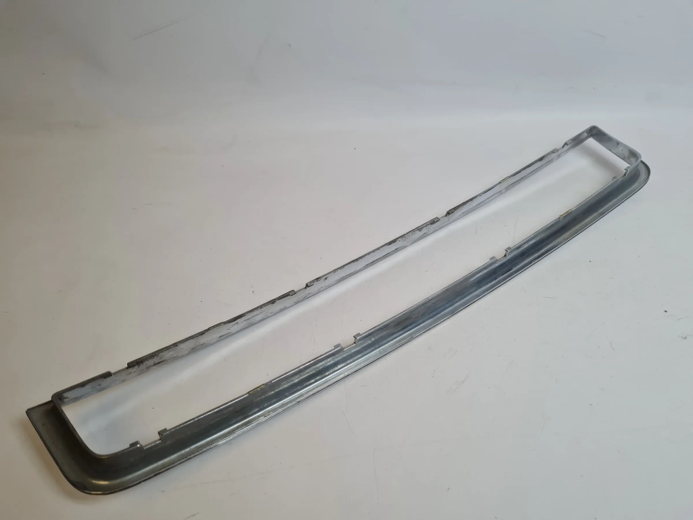 Original Audi A4 (8E/8H/B6) Chrom Blende Gitterblende Grill Vorne 8E0807647