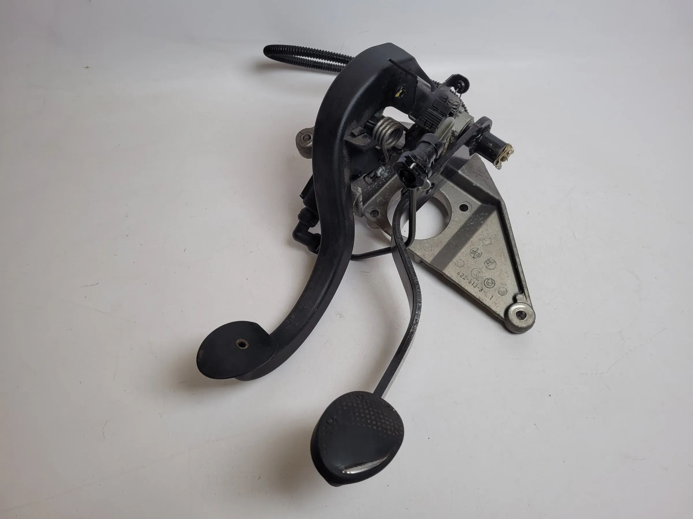 Original Mini One (R50/R53) Bremspedal Kupplungspedal Pedal Block 1511659