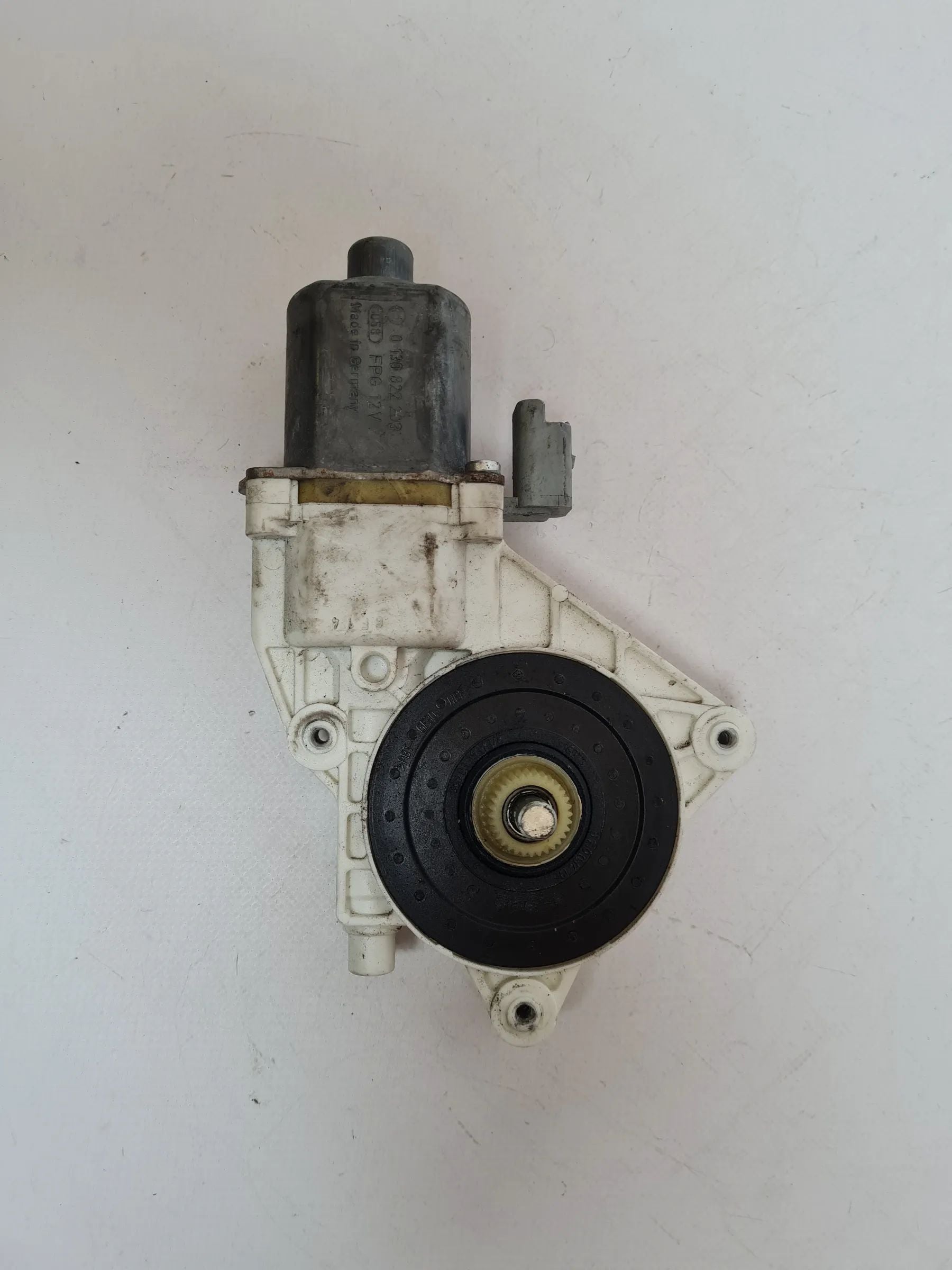 Original Nissan Micra III 3 (K12) Fensterhebermotor Rechts Vorne 0130822203