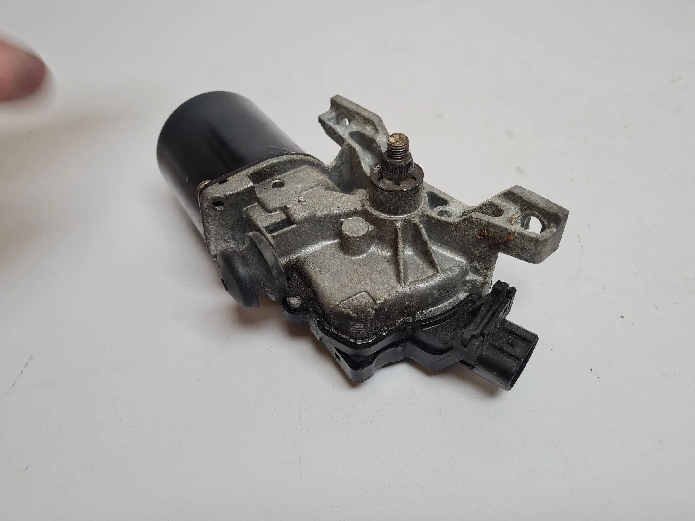 Original Mazda 6 (GG) Wischermotor Vorne 849200-2390 / GJ6A