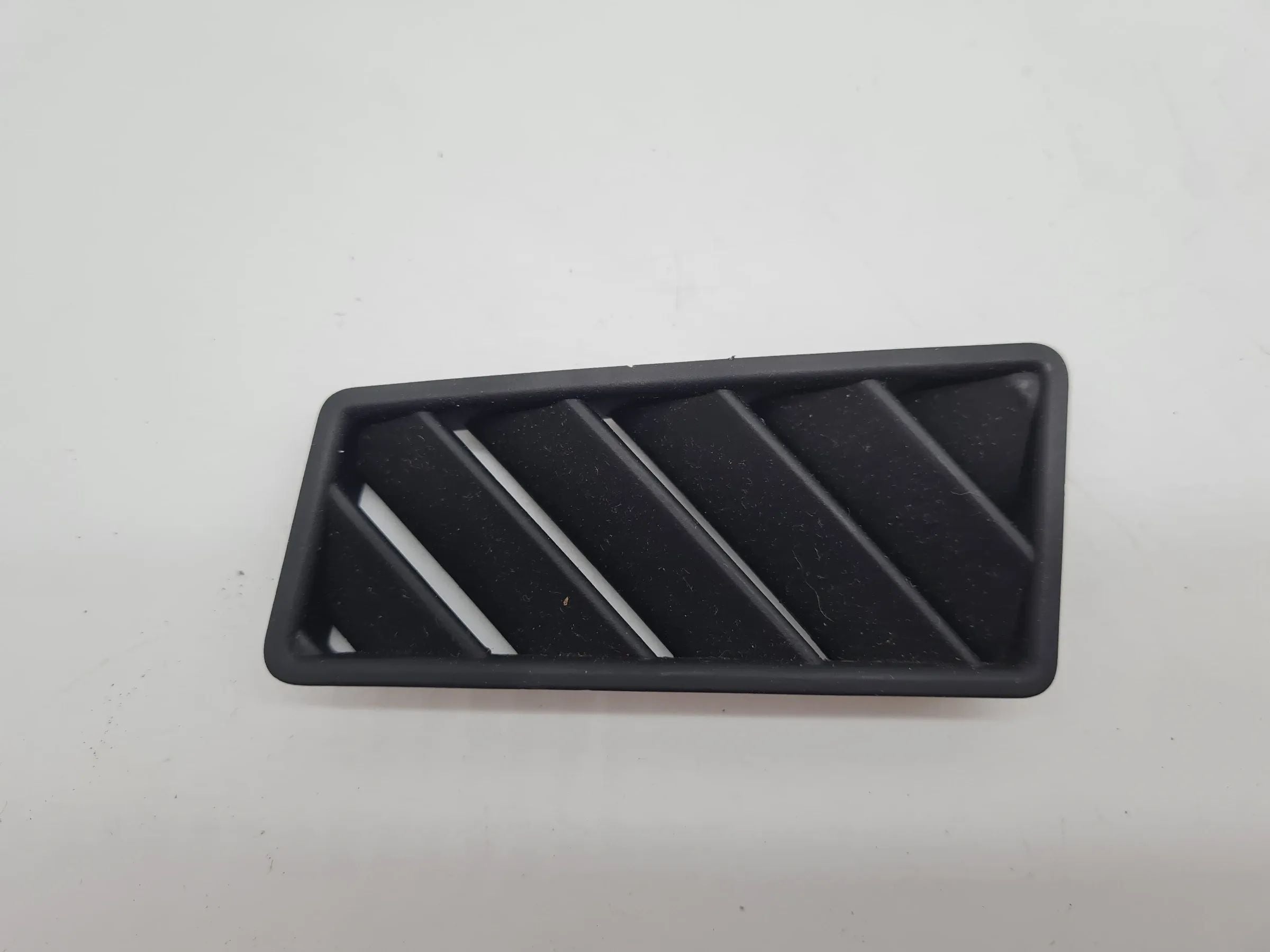 Original Audi A4 (8E/B6/B7) Luftgitter Blende Armaturenbrett Rechts 8E0819794B