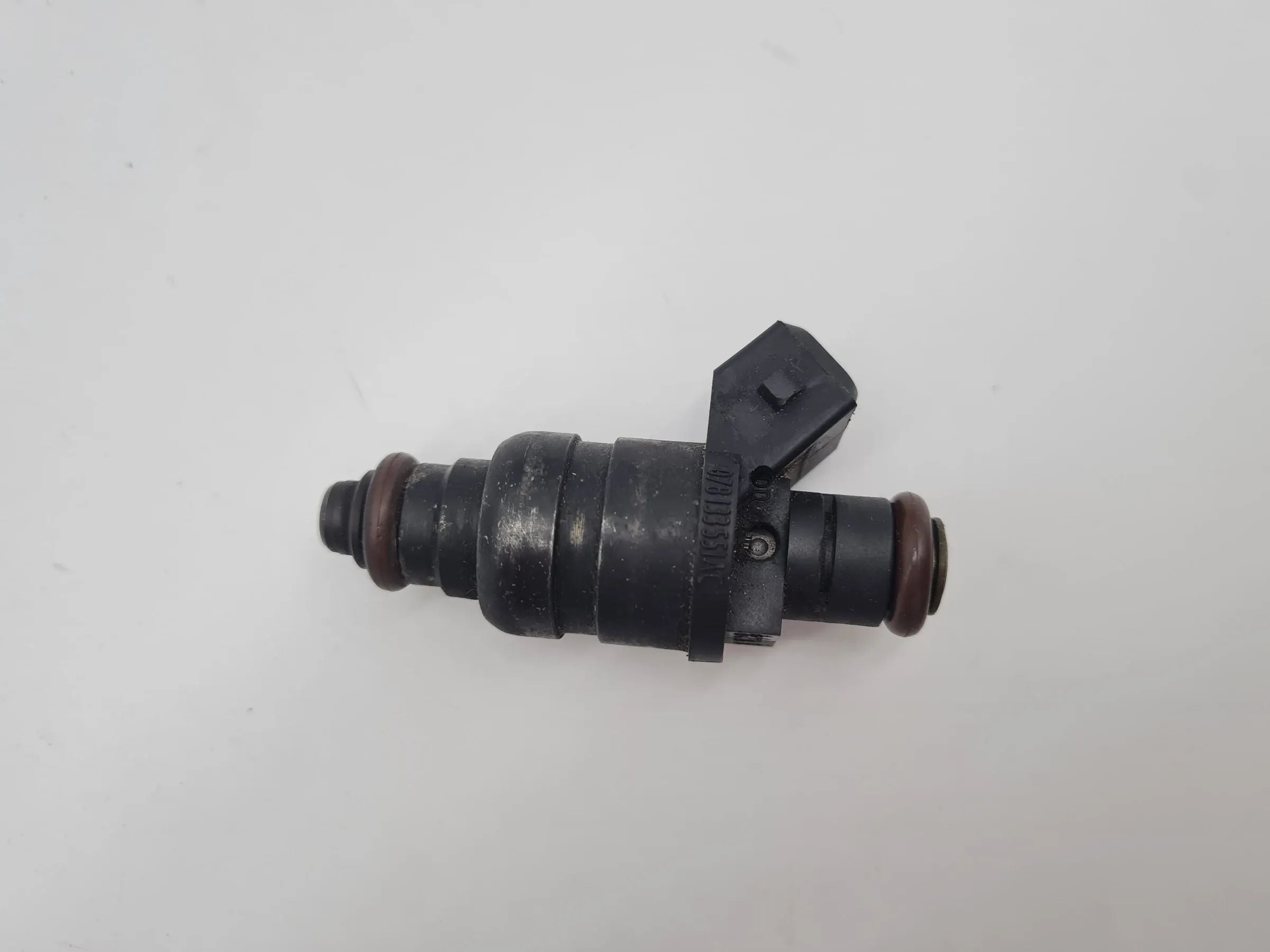 Original Audi A6 (4B2/4B4) 2.4 V6 121KW AGA Injektor Einspritzdüse 078133551AC