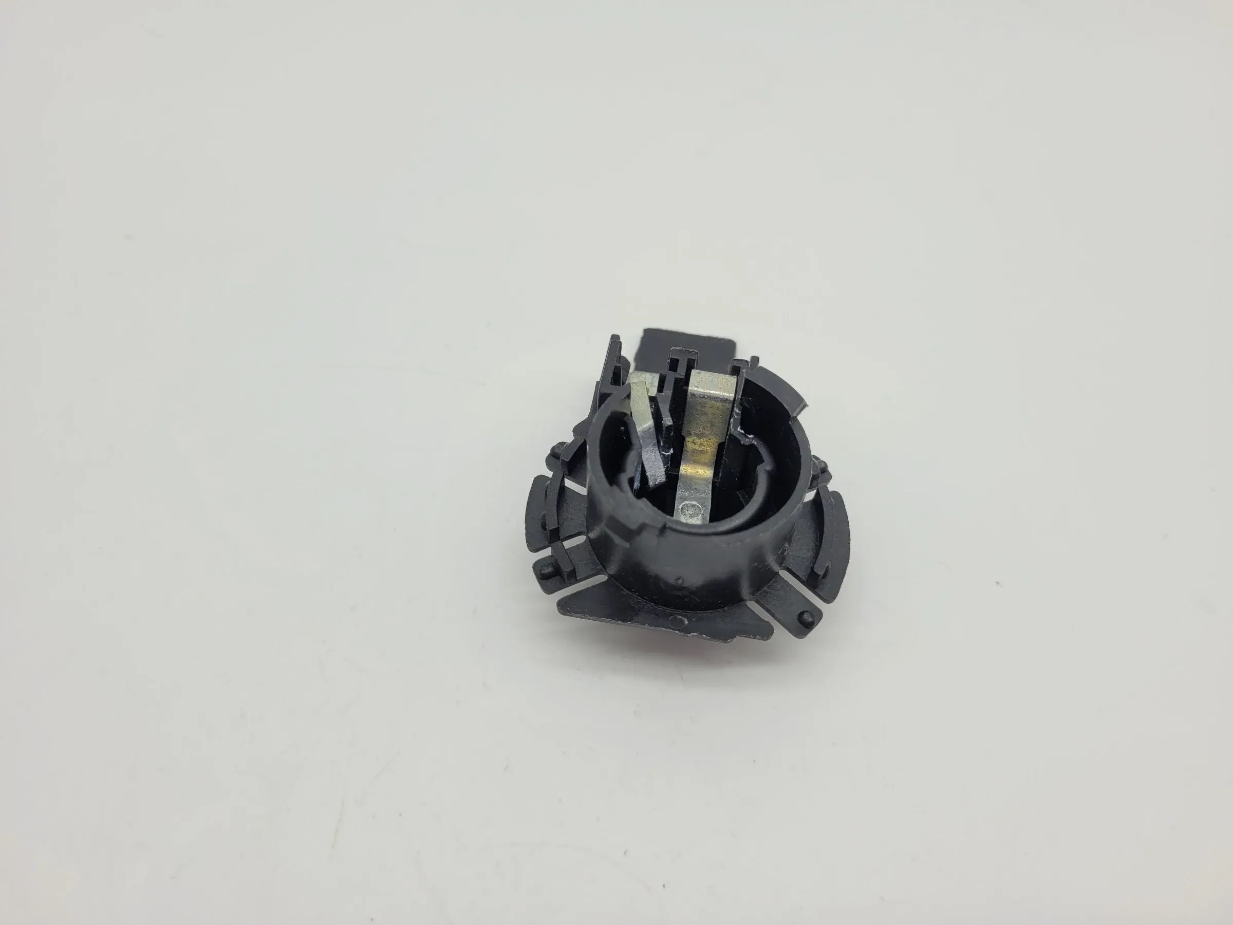 Original Audi A6 (4B2/4B4) Lampenfassung 3. Bremsleuchte (4B0945097)