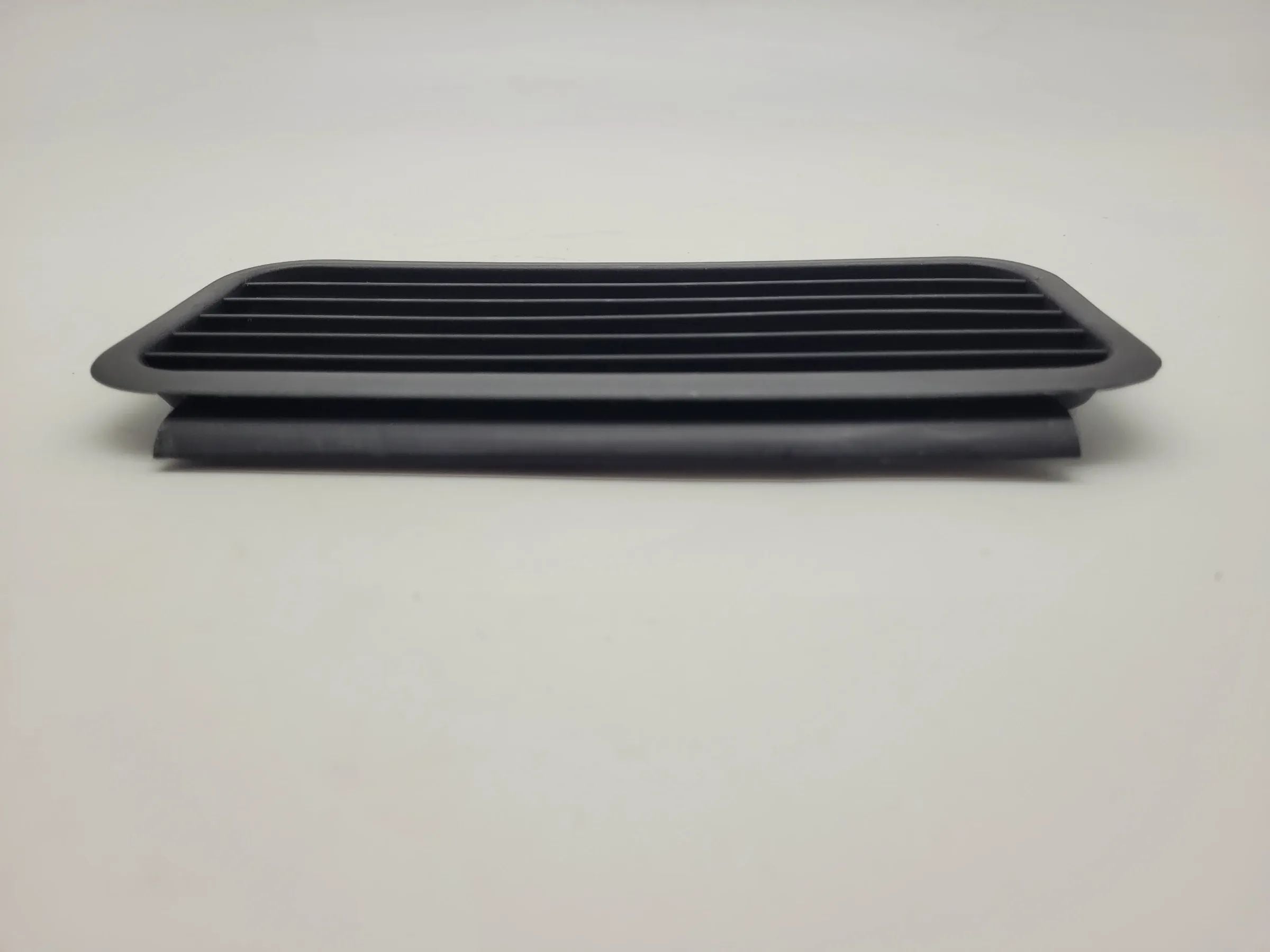 Original Audi A6 (4B2/4B4) Kofferaum Verkleidung Blende Luft R/L 8E5863887A