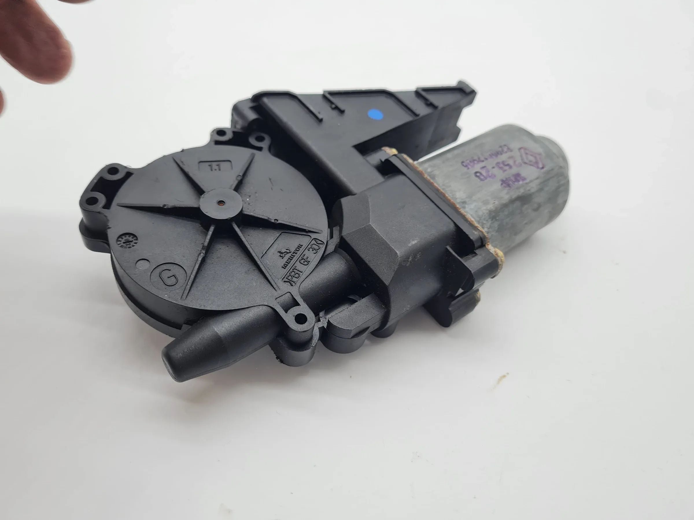 Original Renault Espace IV 4 (JK0) Fensterhebermotor Hinten Rechts 8200017906