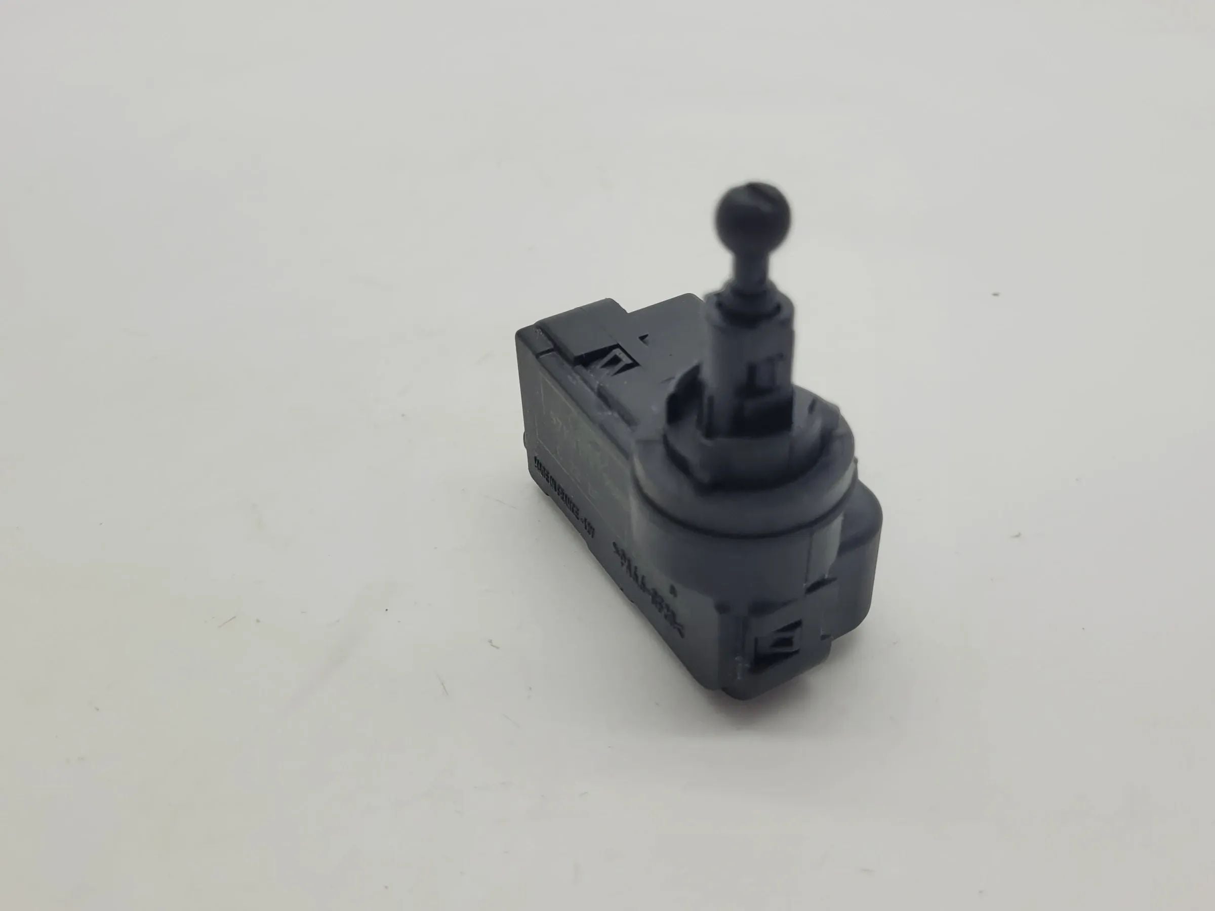 Original Ford KA (RB) Scheinwerfer Stellmotor LWR, L/R 97KG-13K198-AD