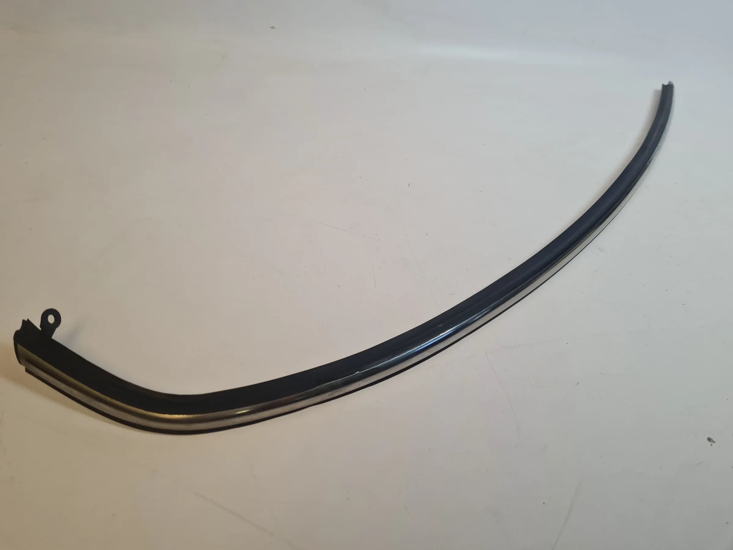 Original Mini One (R50/R53) Dichtung Windschutzscheibe Vorne Rechts 7051528