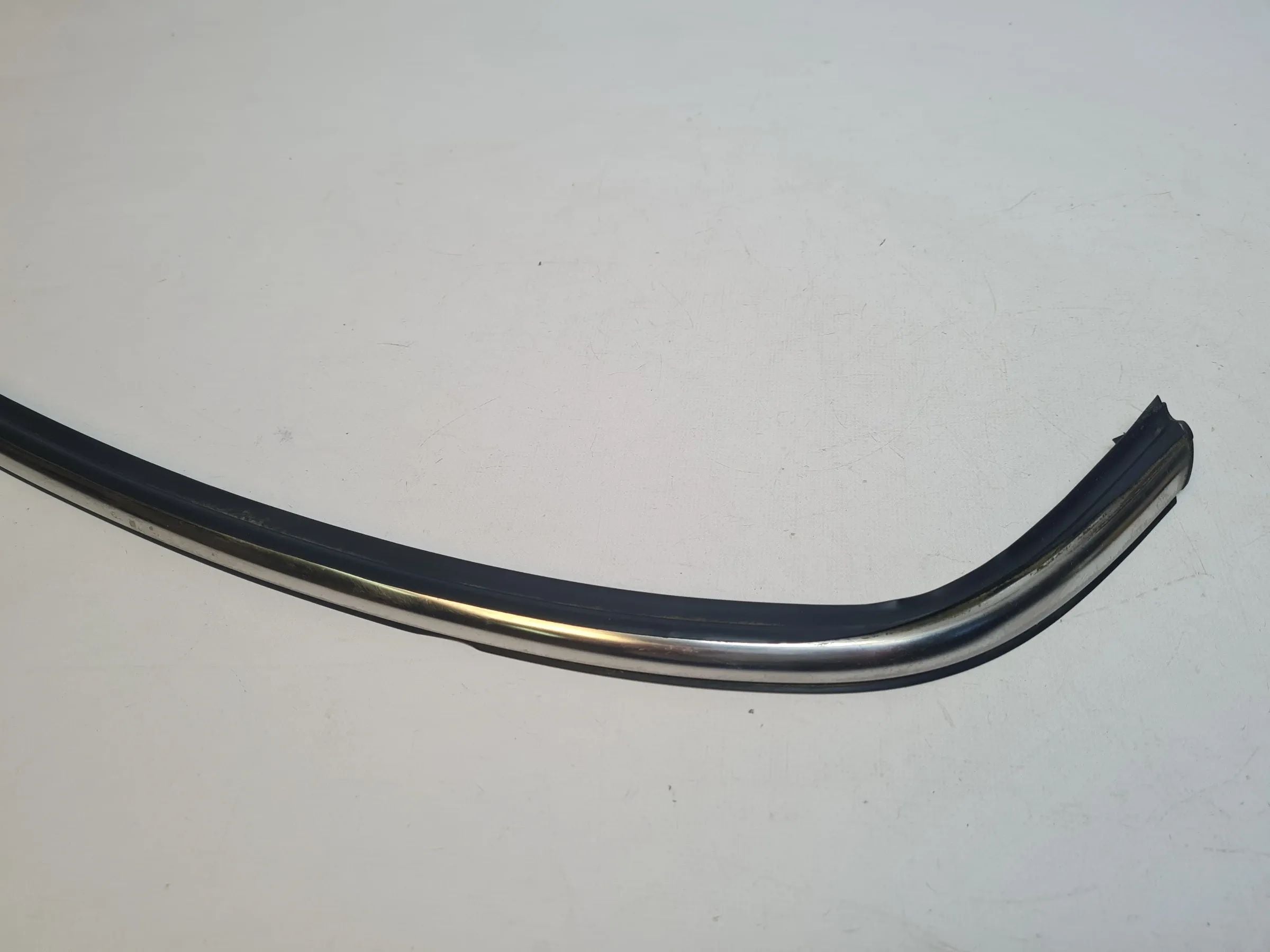 Original Mini One (R50/R53) Dichtung Windschutzscheibe Vorne Links 7051527