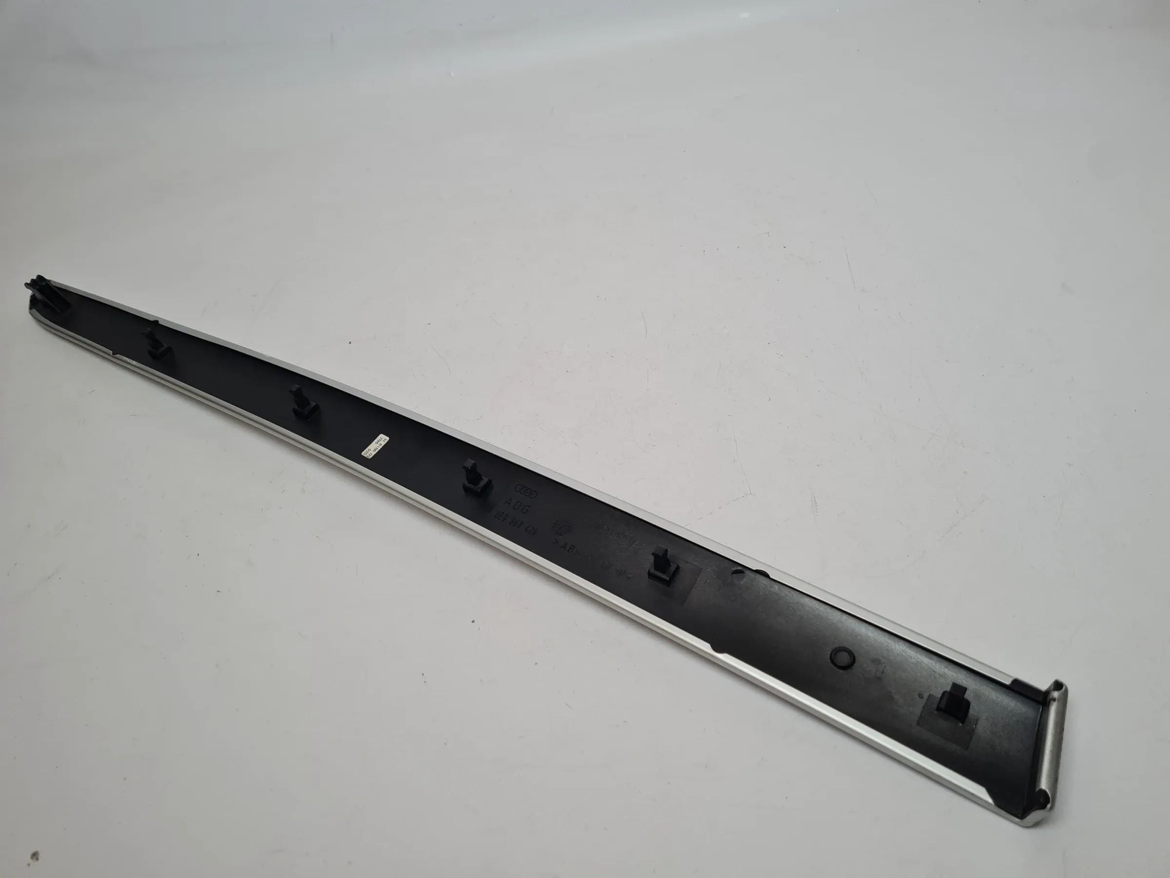 Original Audi A4 (S-Line) Dekorleiste Zierleiste Rechts Hinten 8E0867420