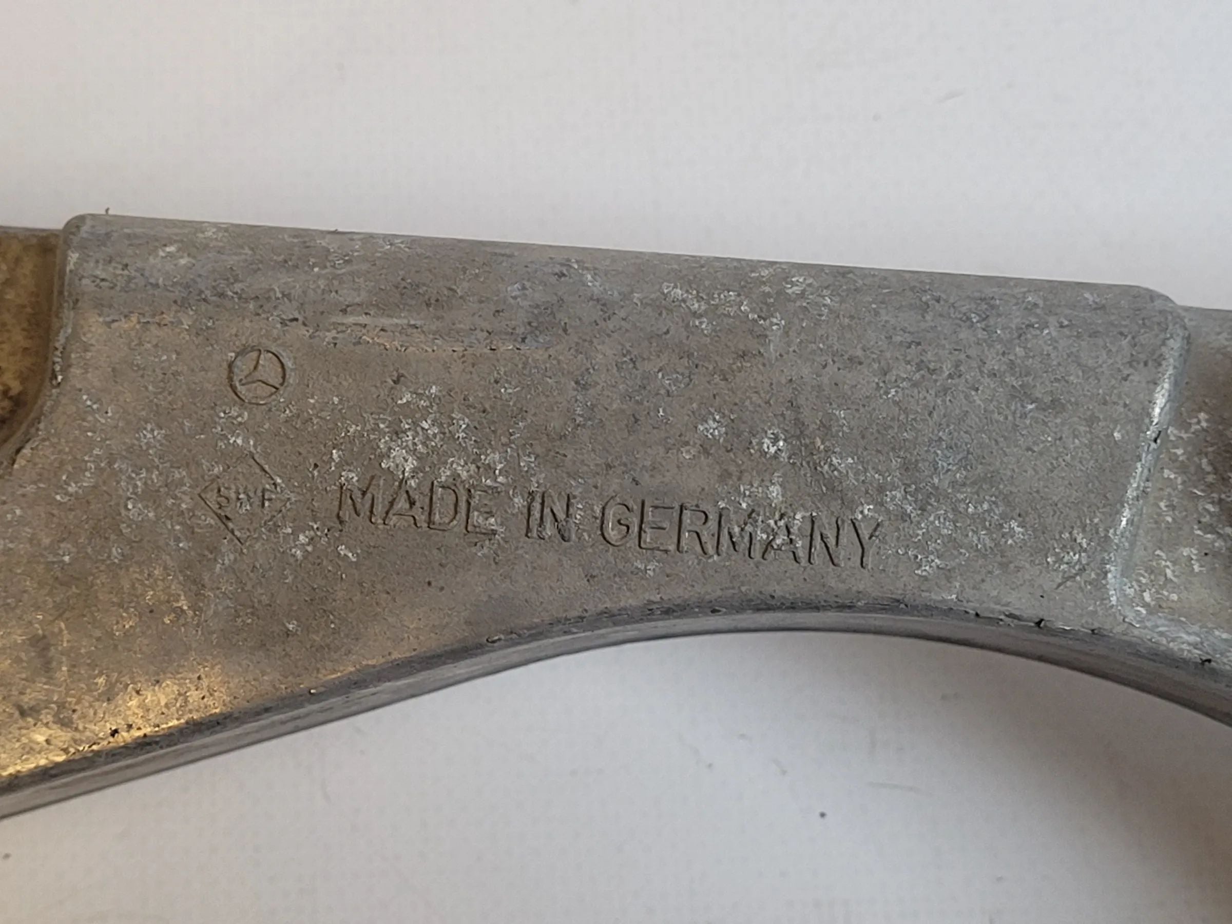 Original Mercedes-Benz C-Klasse (W203) Wischergestänge Vorne A2038240105