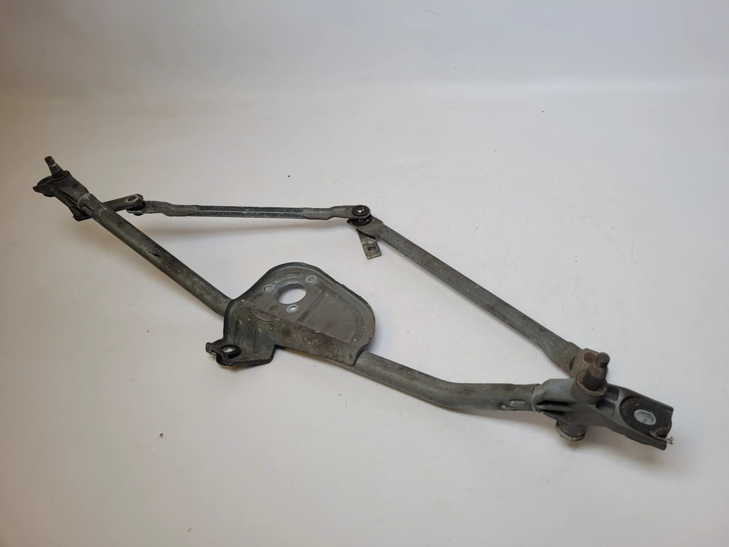 Original Audi A6 (4B2/4B4) Wischermotor Gestänge Vorne (4B1955113)