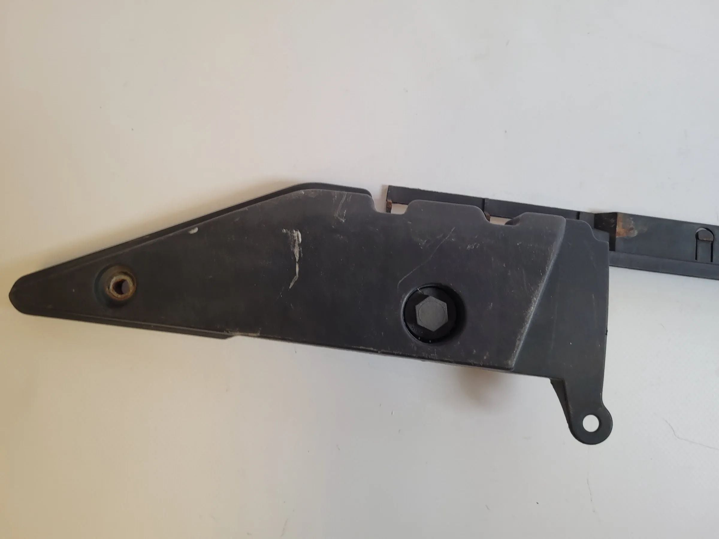 Original BMW X5 (E53) Halter Wasserkühler Halterung 17.11-1439117