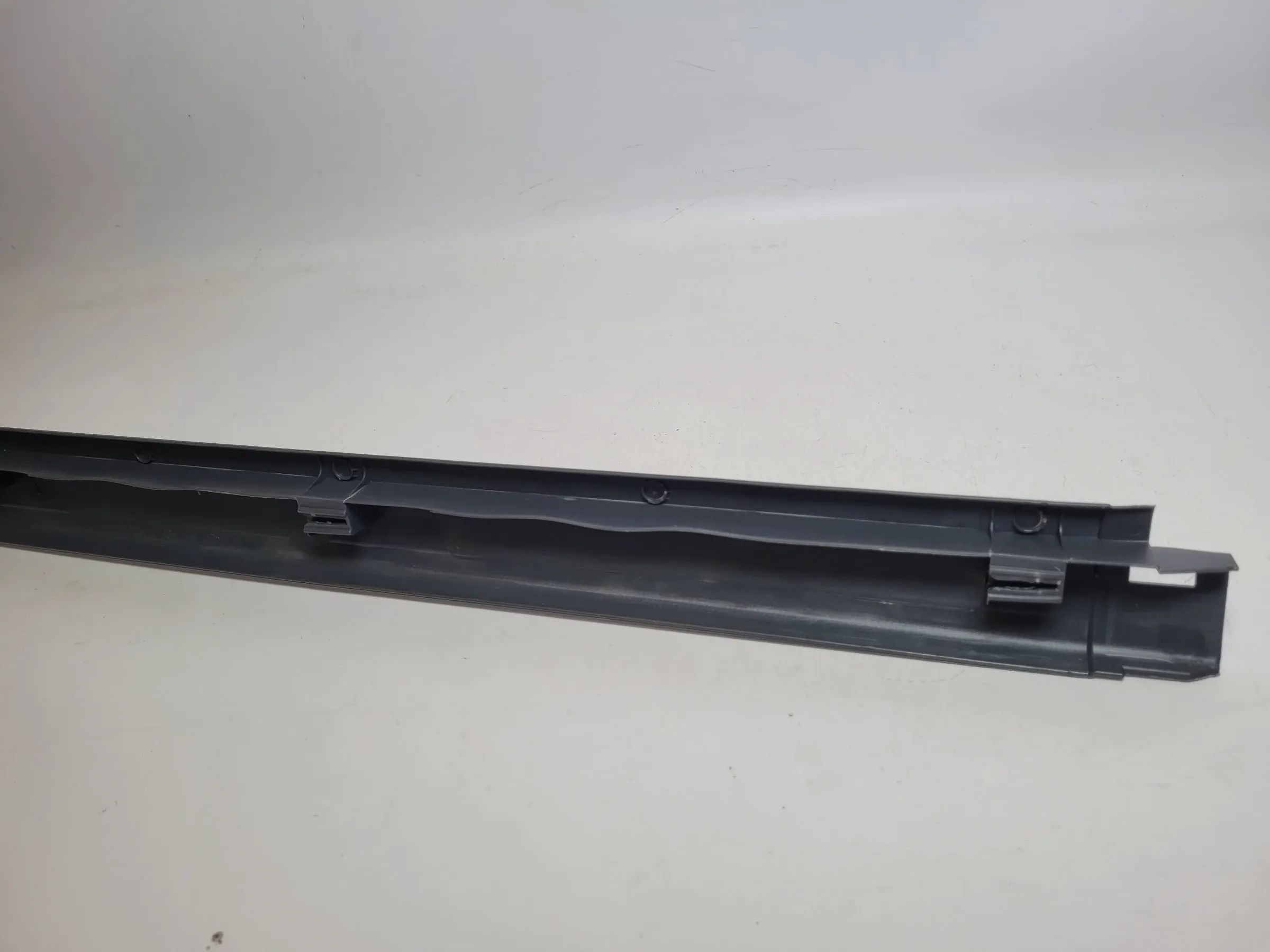 Original Audi A6 (4B2/4B4) Einstiegsleiste Zierleiste Rechts Unten 4B0853906