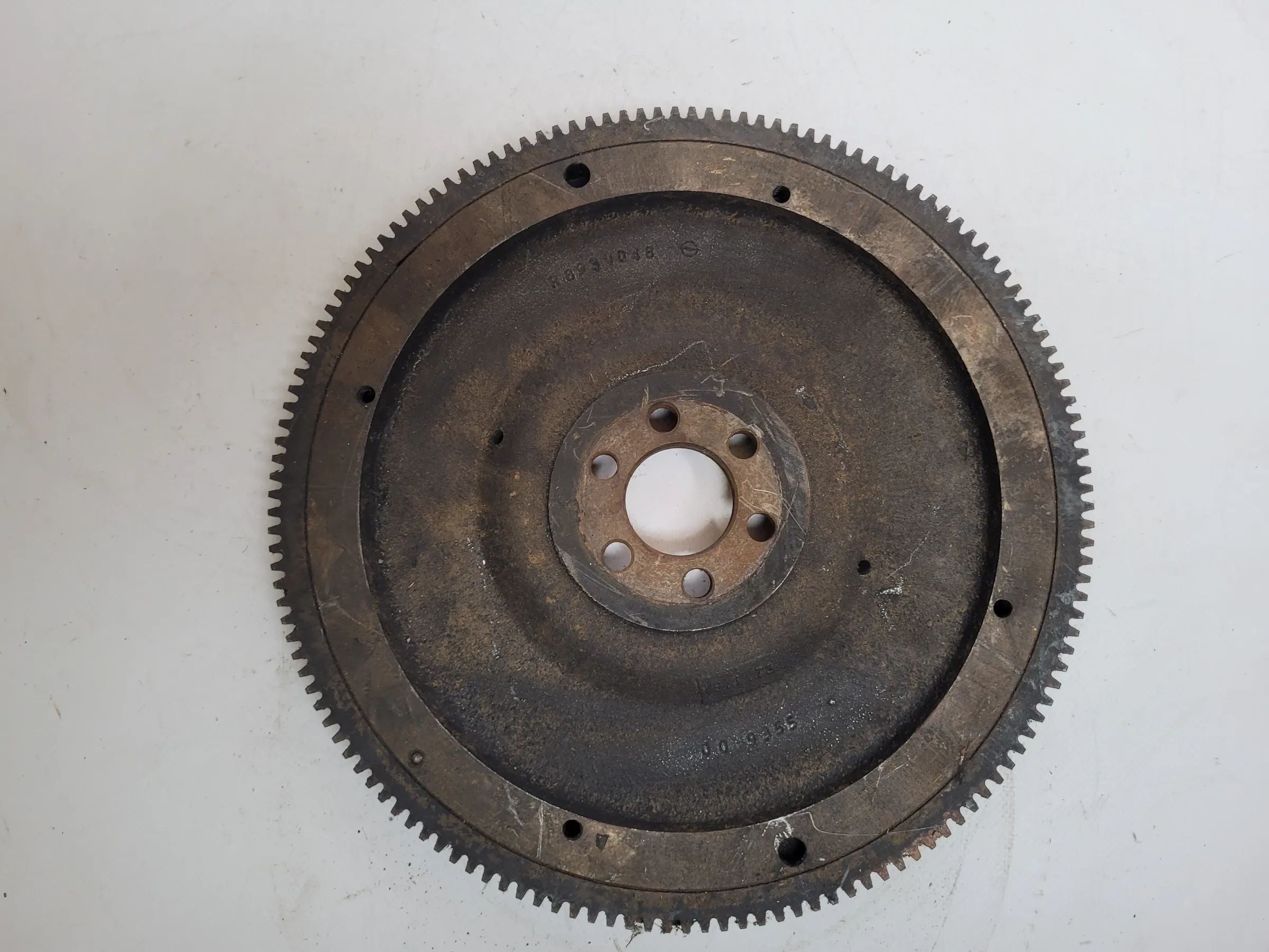 Original Opel Kapitän/Admiral/Diplomat B Schwungscheibe 8930051