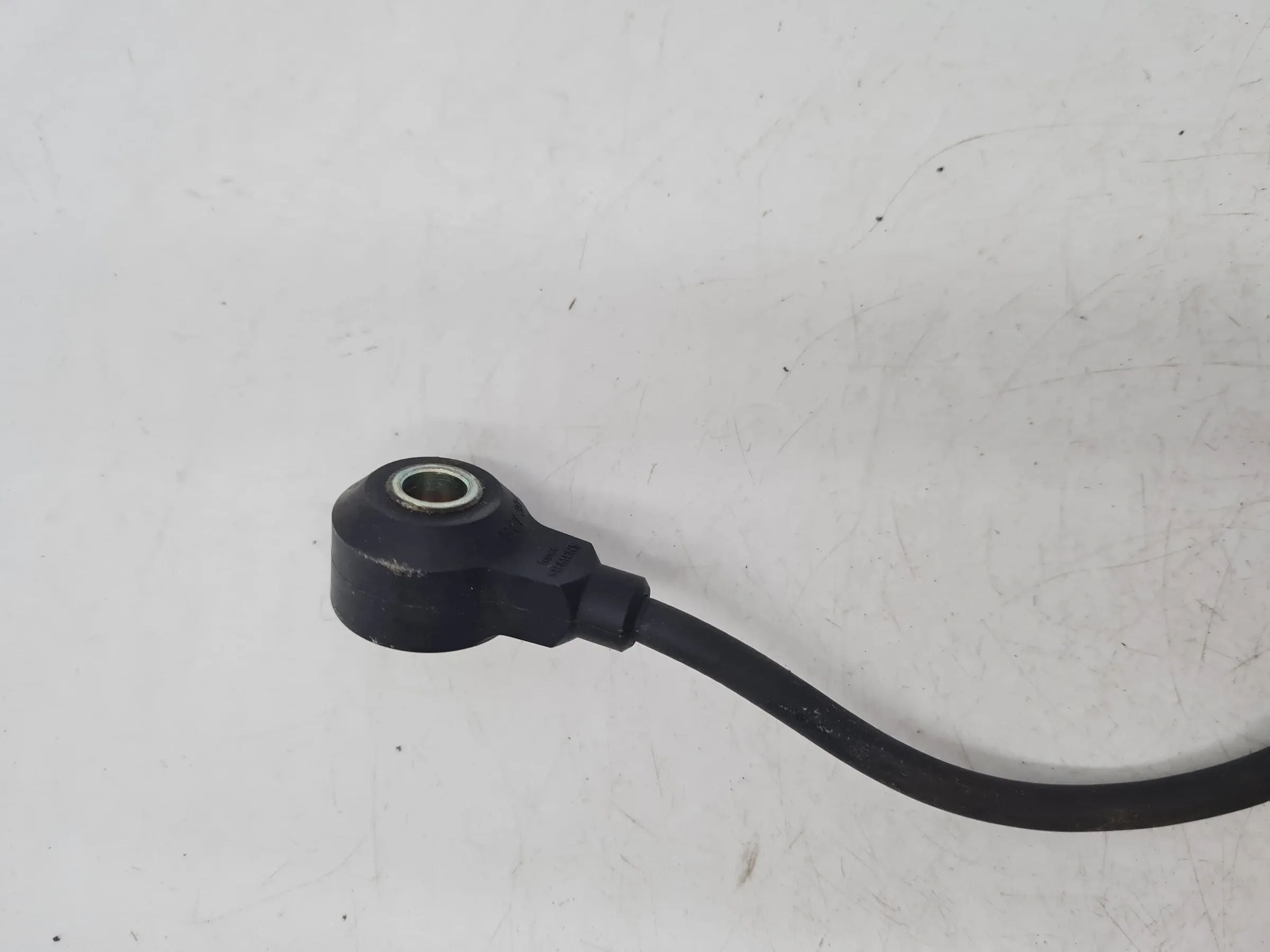 Original Audi A4 8E/B6/B7 Motorklopfsensor 06D905377