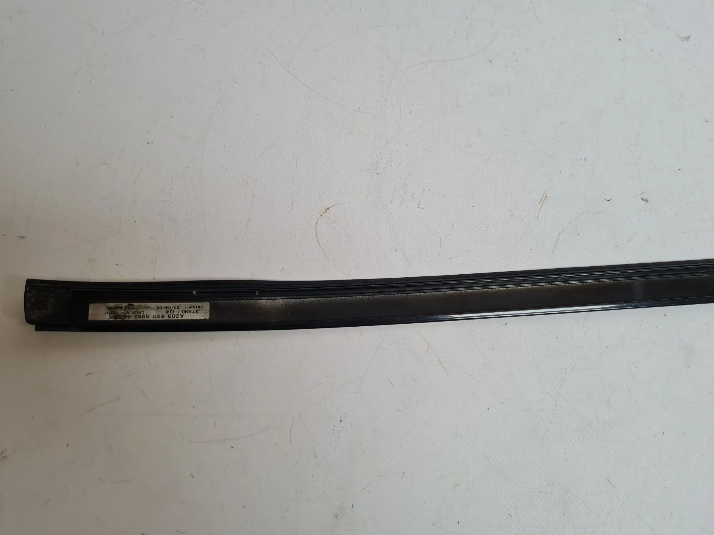 Original Mercedes C-Klasse (CL203) Leiste Wasserabweiser A2036908862