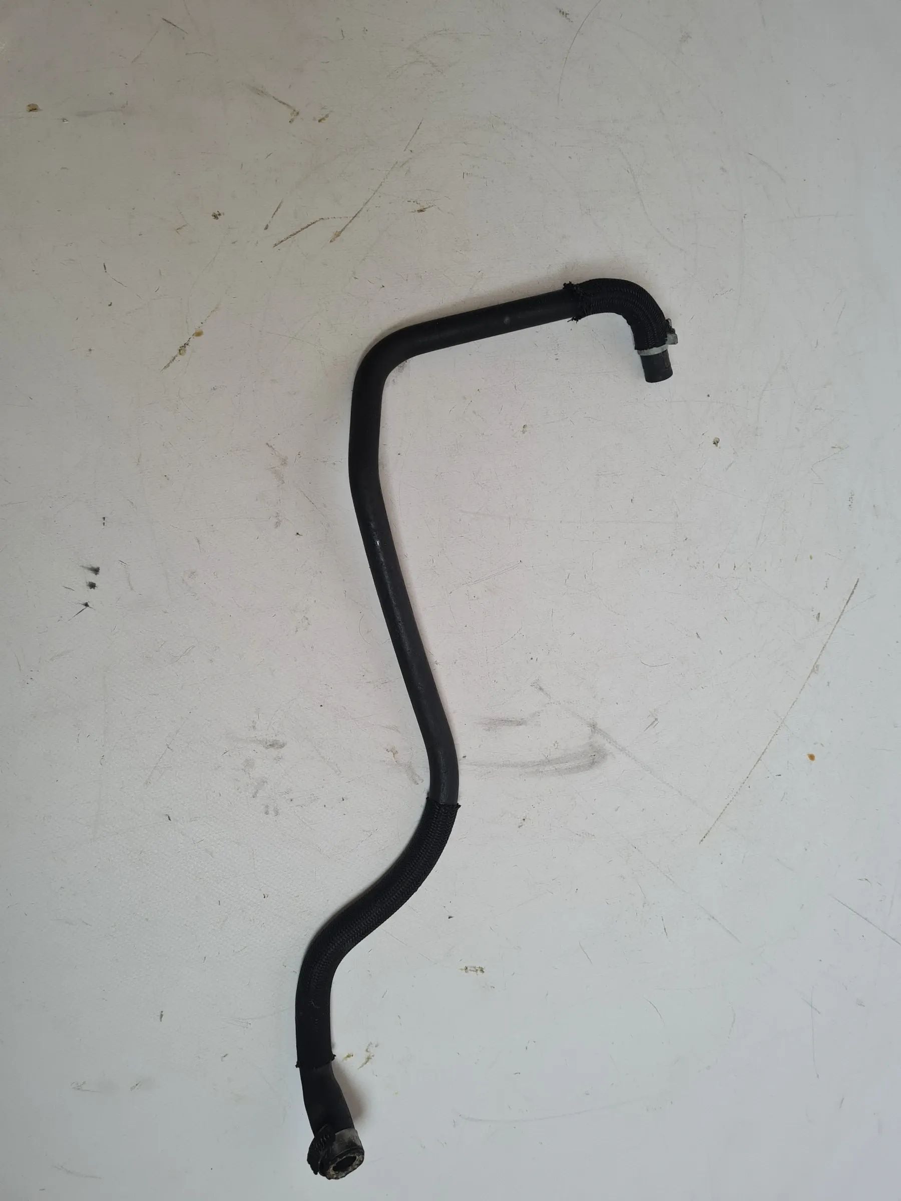 Original Mercedes C-Klasse CL203 ホース M111.951 A1111410983