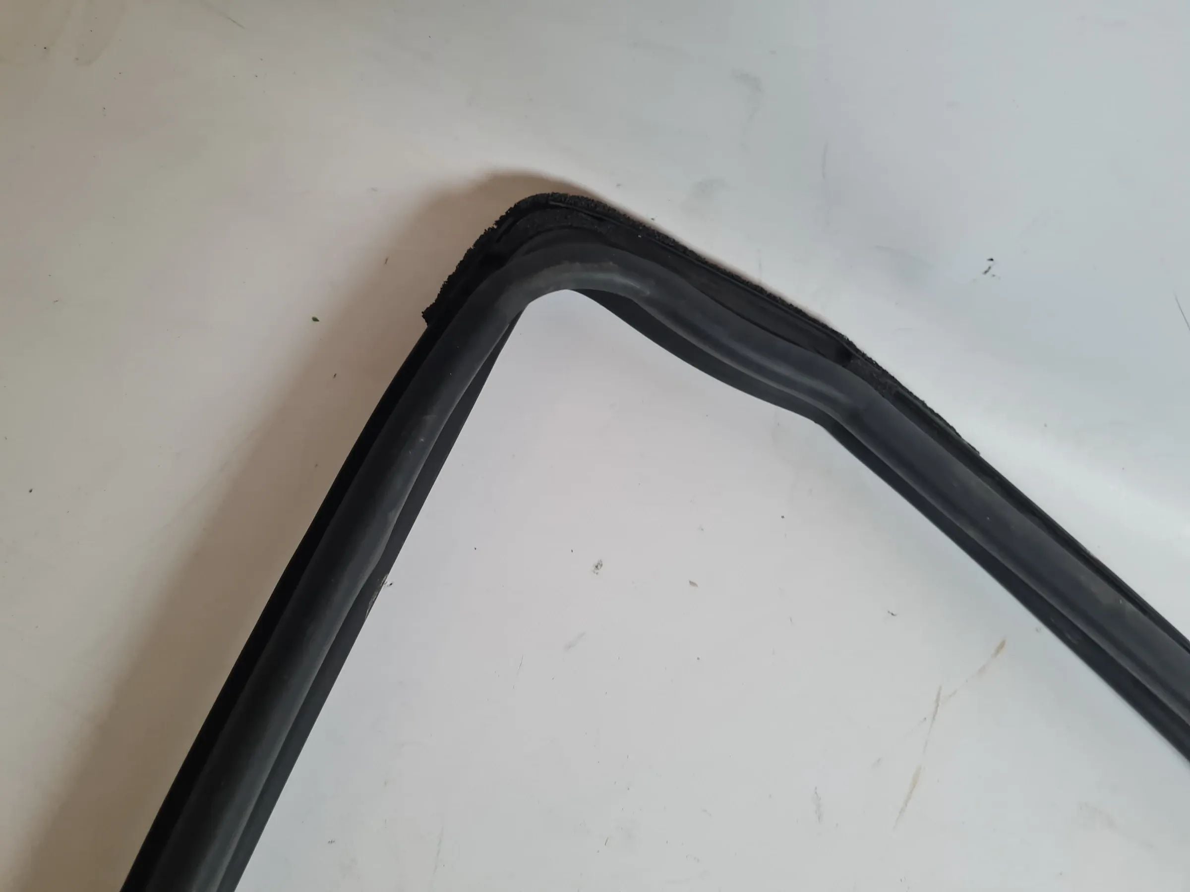 Original Renault Zoe BFM Dichtung Fenster Tür Rechts 823304181R