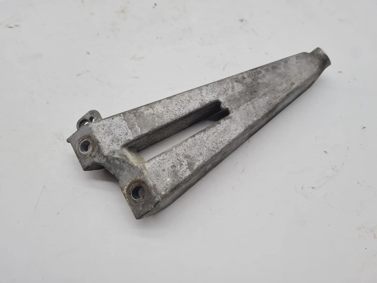 แท่นยึดมอเตอร์ Mercedes C-Klasse CL203 แท้ รุ่น A1112361395