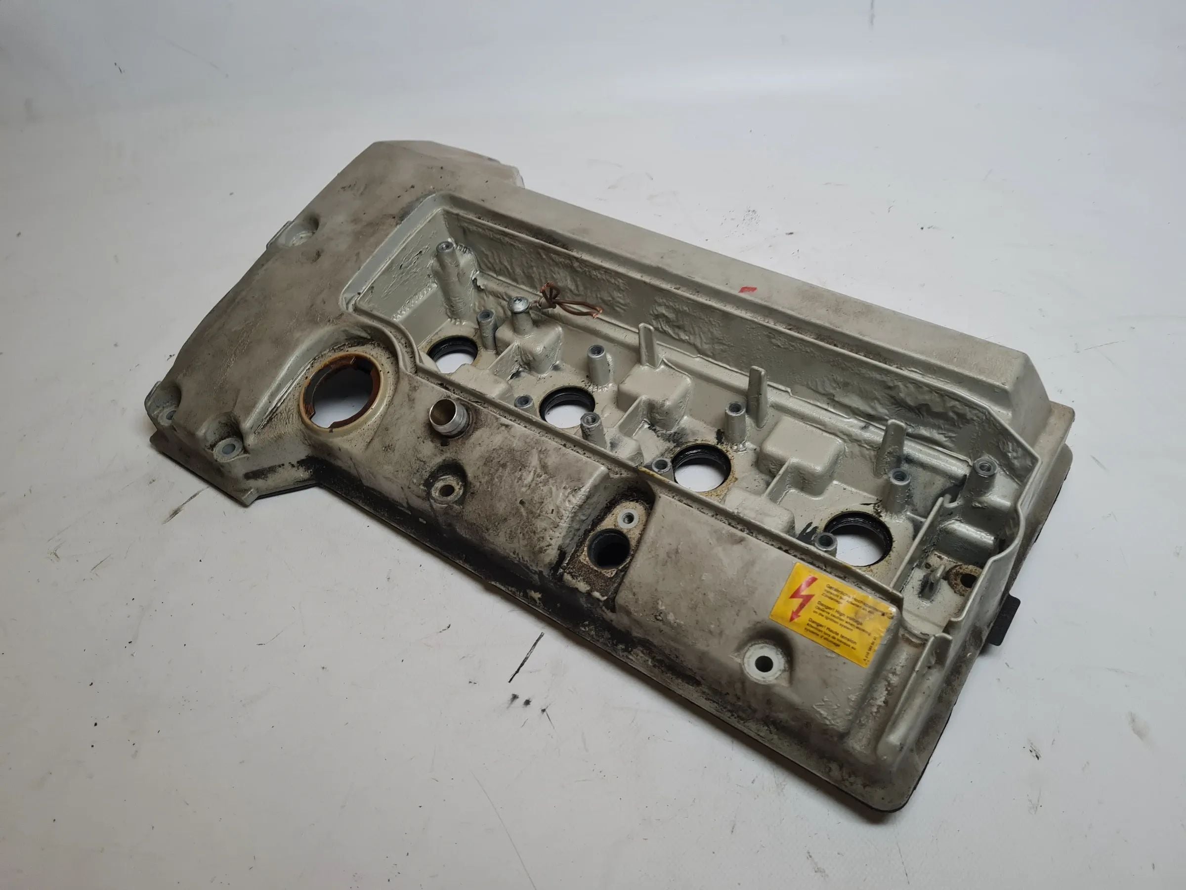 ฝาครอบวาล์วเครื่องยนต์ Mercedes C-Klasse CL203 ของแท้, A1110101730