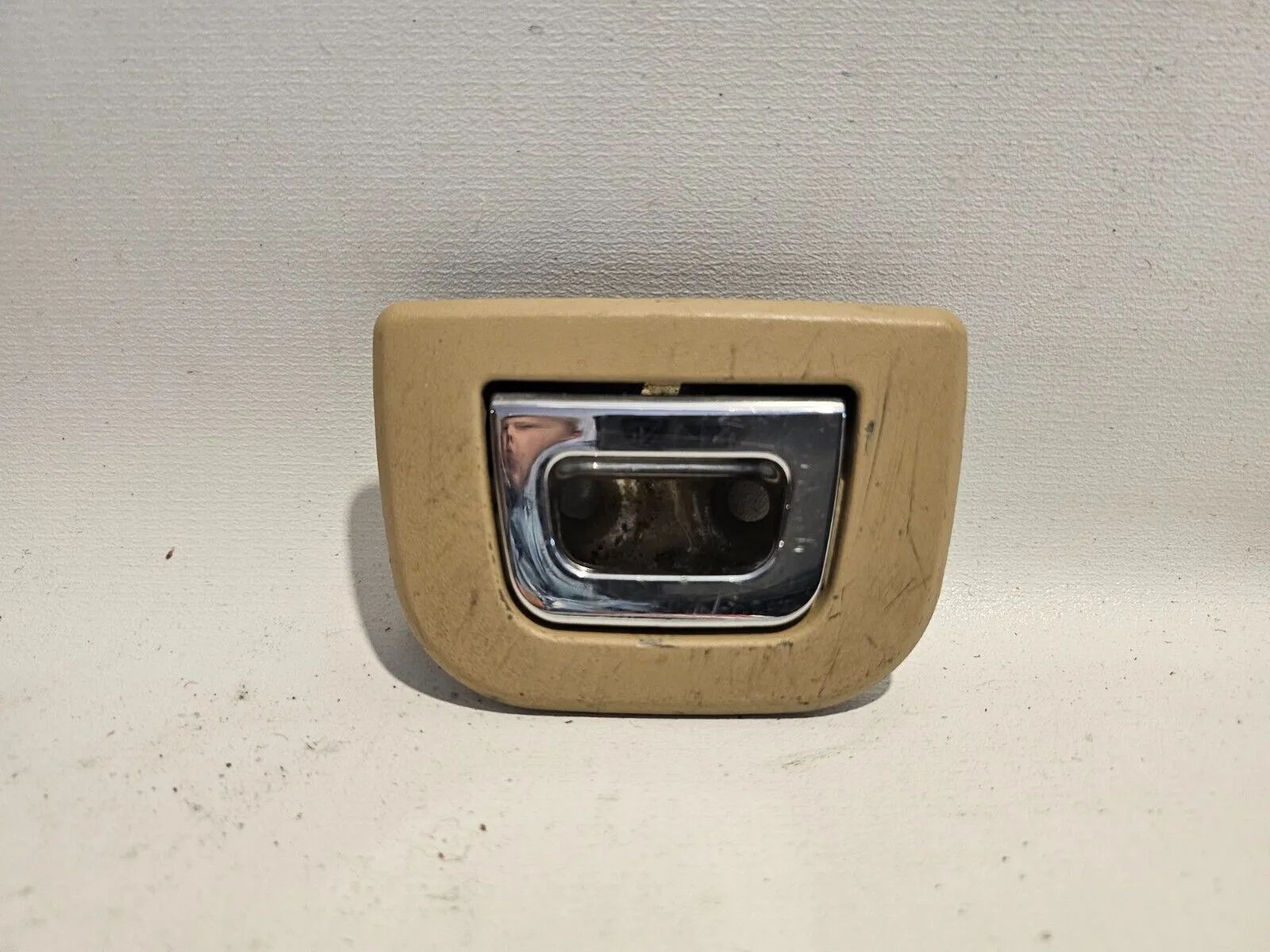 ORİJİNAL BMW E61 Bagaj Tutucu Kulpları