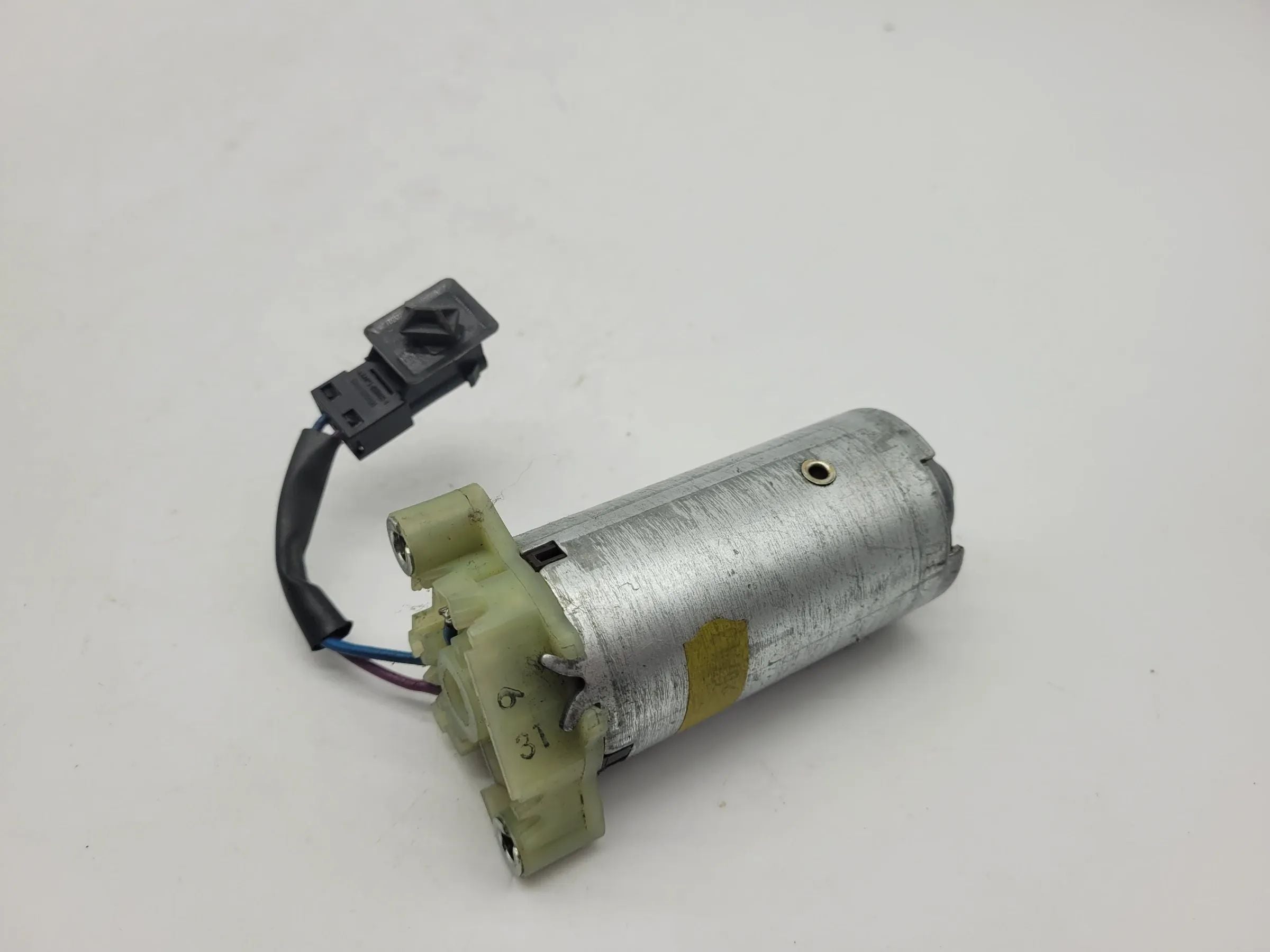 BMW 7er E38 Stellmotor Sitzverstellung 0130002460 Original