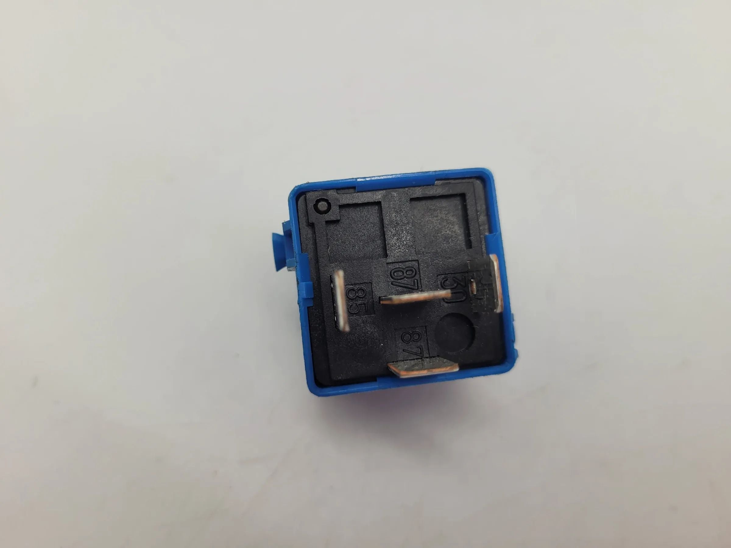 BMW 3er/5er E36/E39/E46 etc Steuereinheit Relais Blau 61.36-8364581 (Original)
