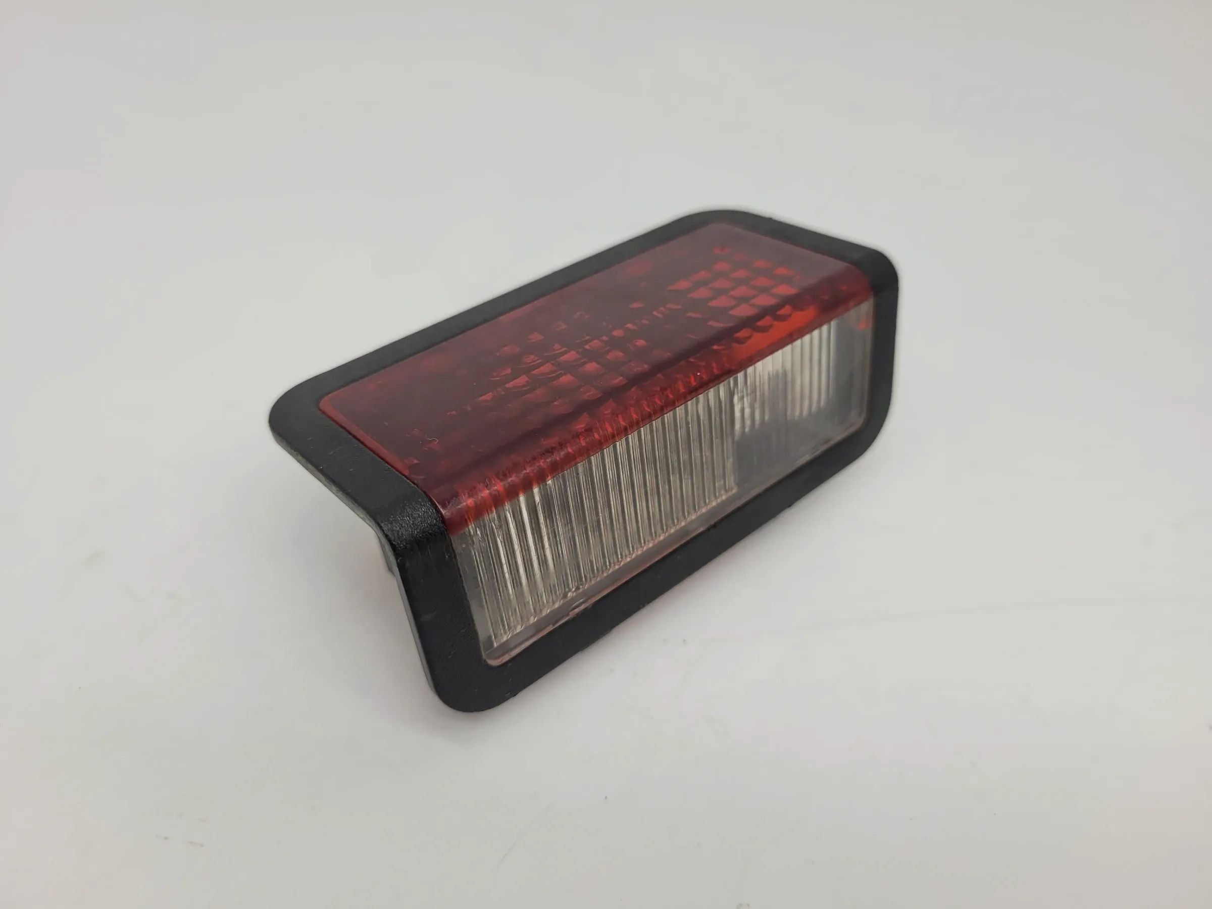 BMW 5er Touring E39 Reflektor Leuchte Hecklappe 8368577 (Original)