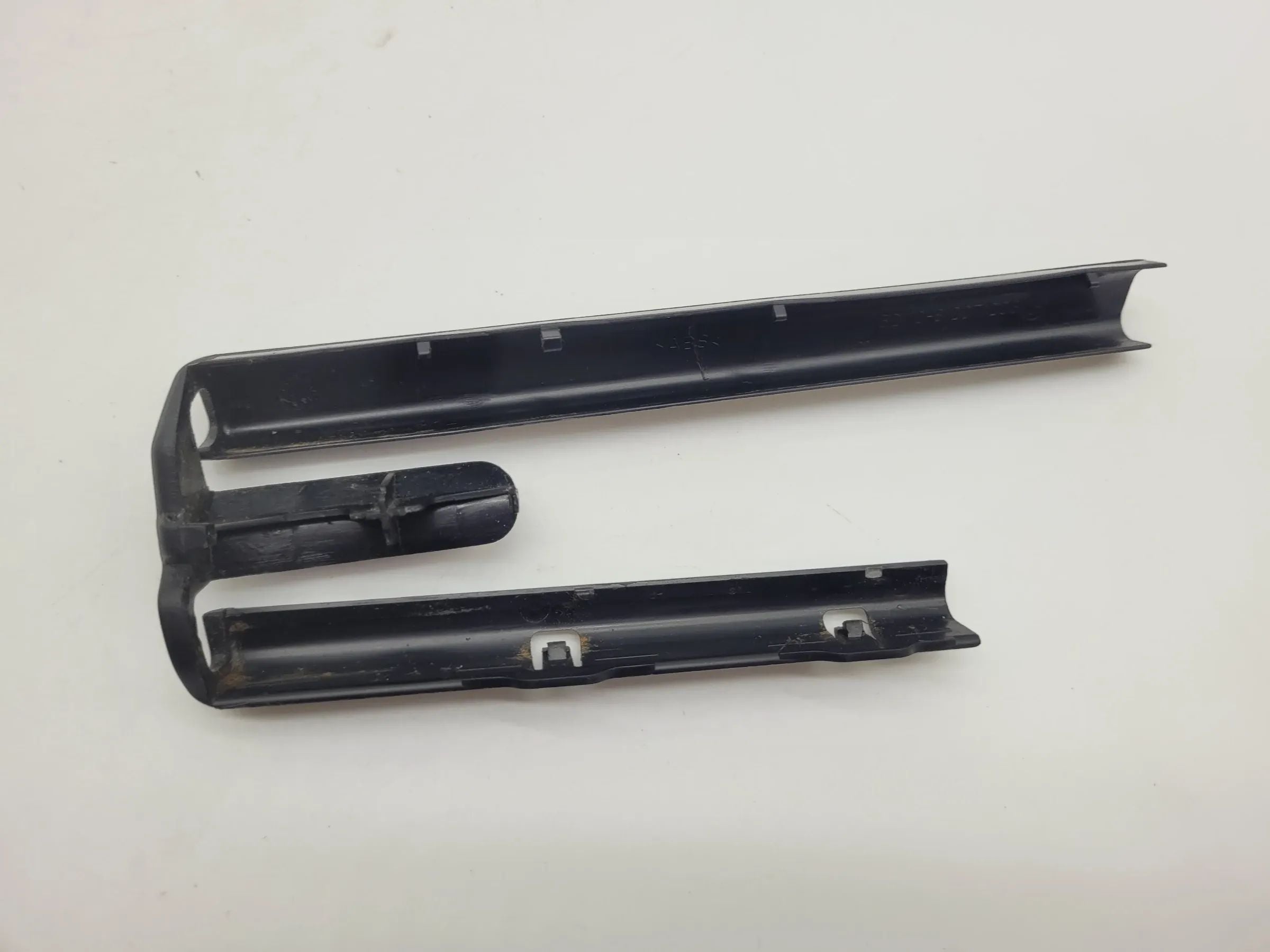 BMW 7er E38 Abdeckung Sitzschiene Links Vorne 52.10-8207205 Original