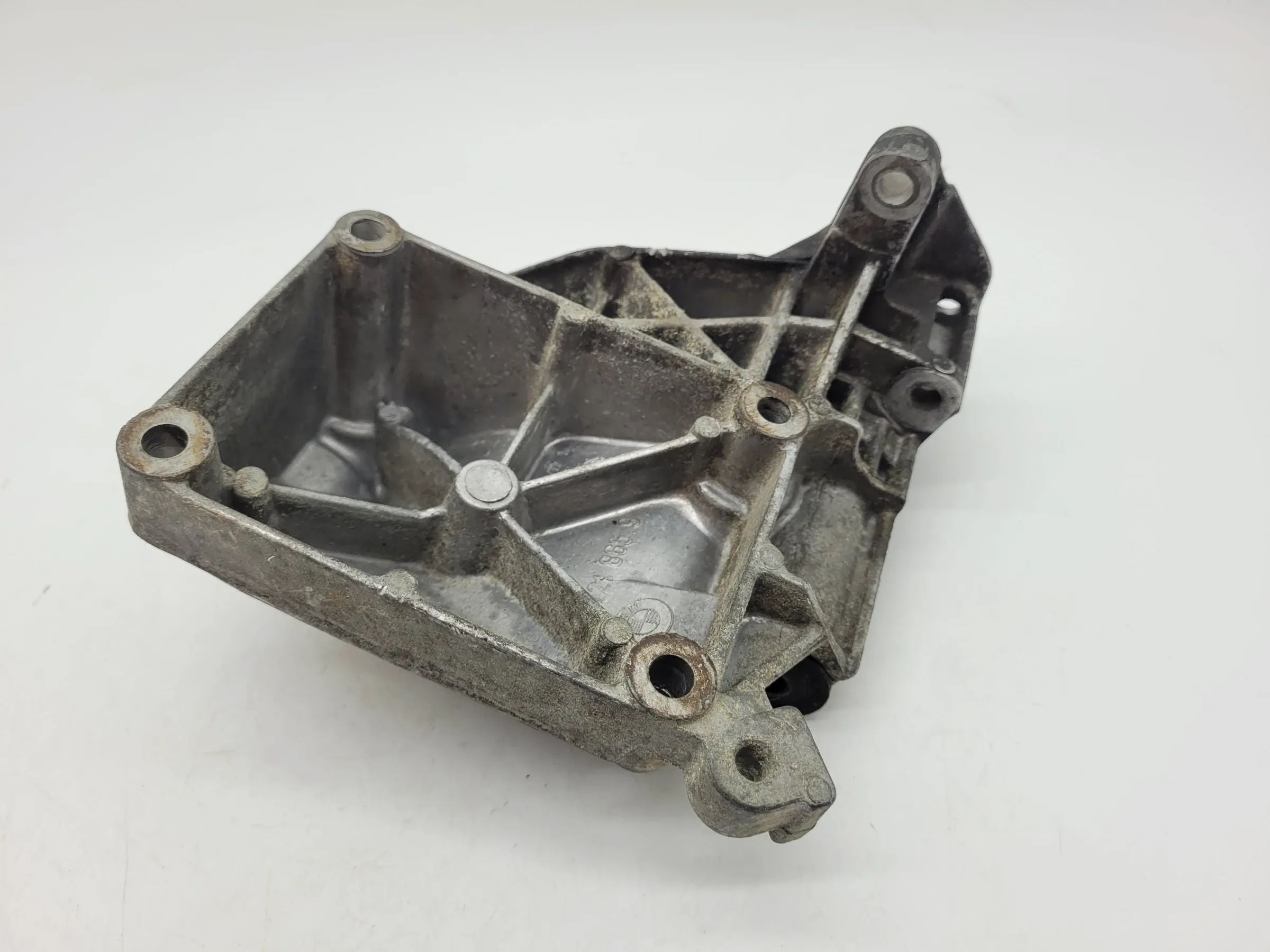 BMW 3er E36 Motorhalter Halterung Lichtmaschine 1721865.9 (Original)