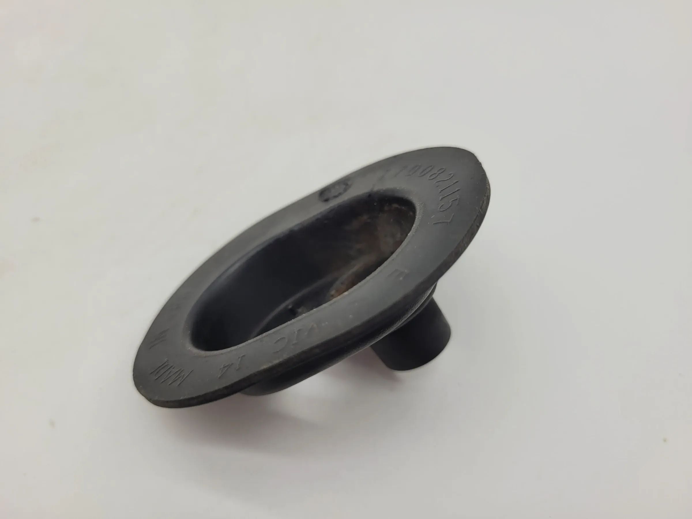 Renault Twingo I 1 C06 Abdeckung Wischerarm Kappe Vorne 7700821157 (Original)