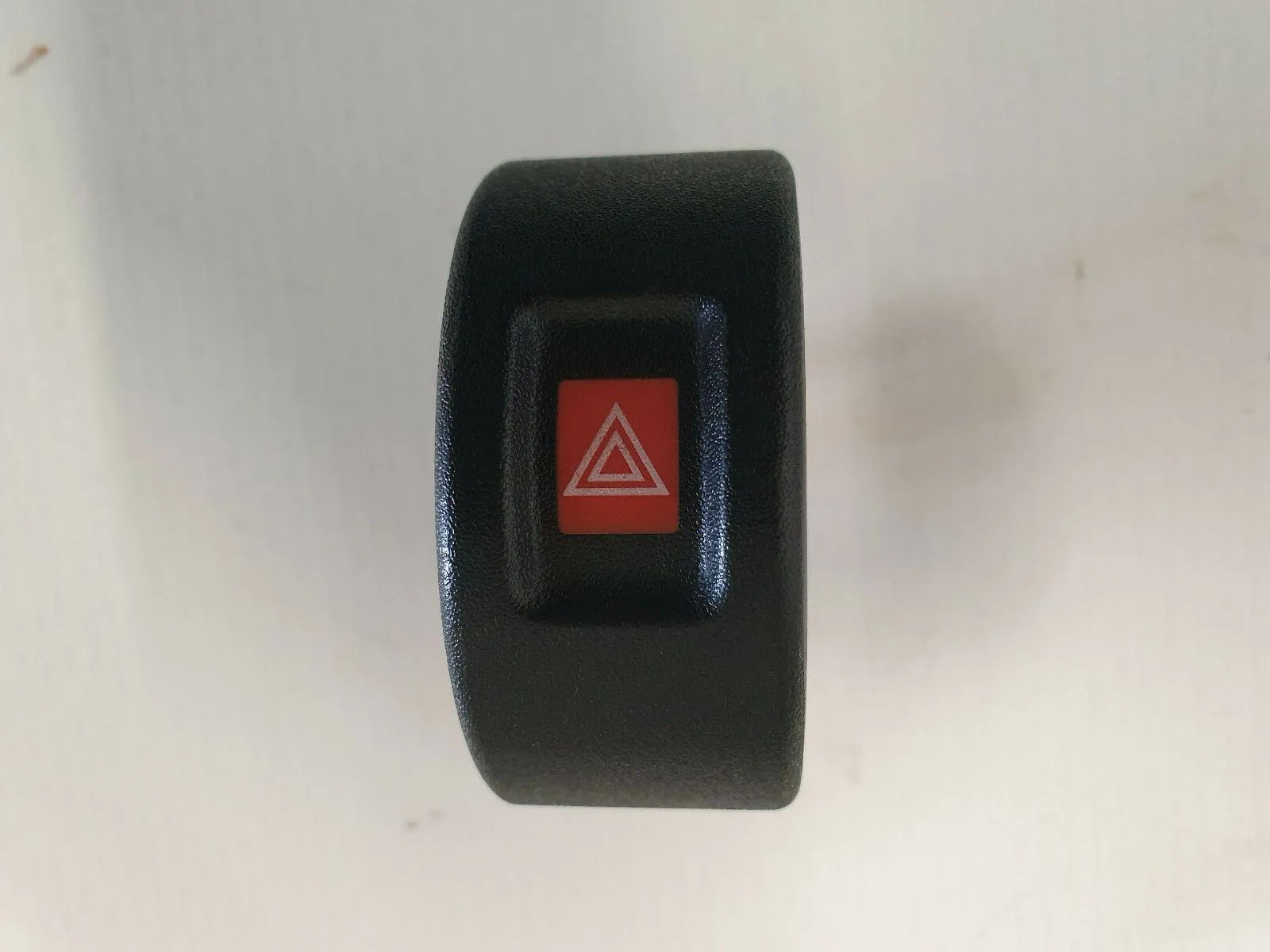 Interrupteur de Feux de Détresse Opel Astra G 09131728 K28